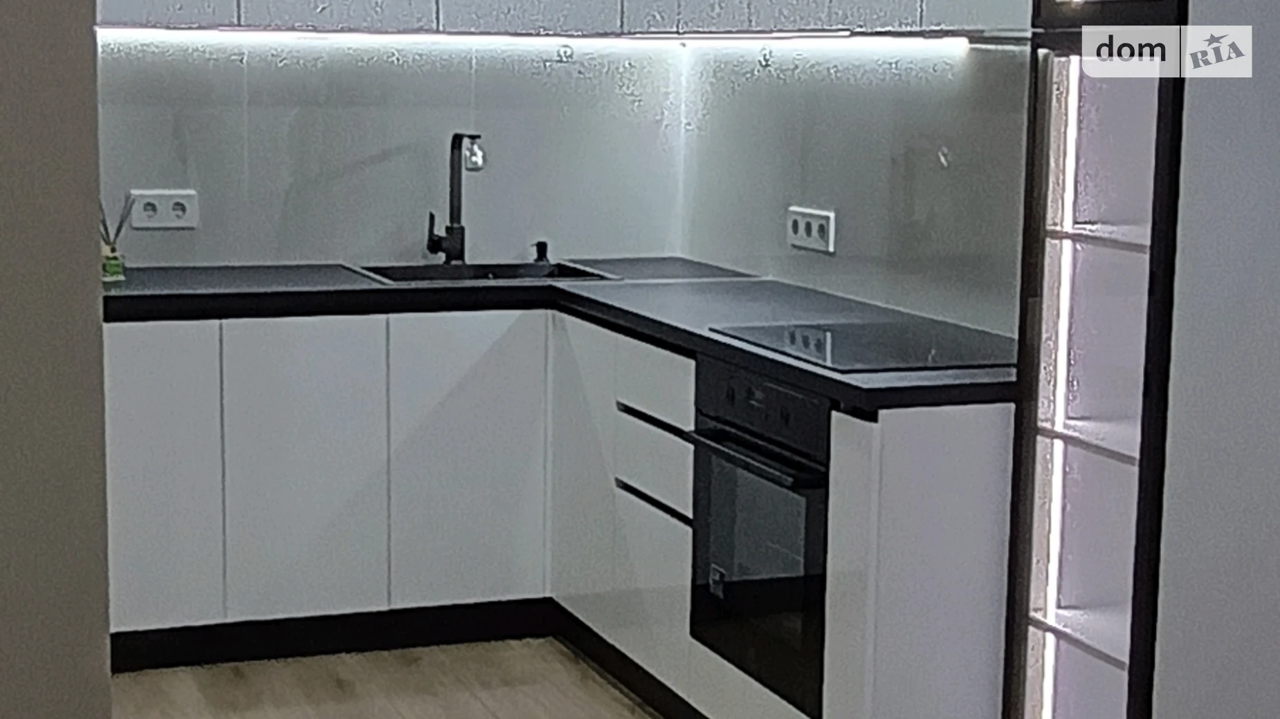 Сдается в аренду 1-комнатная квартира 45 кв. м в Ровно, цена: 14000 грн - фото 4