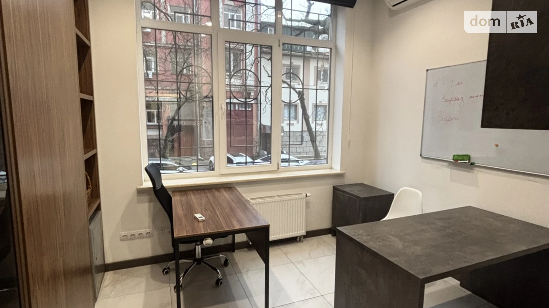 Сдается в аренду офис 140 кв. м в бизнес-центре, цена: 1990 $ - фото 2