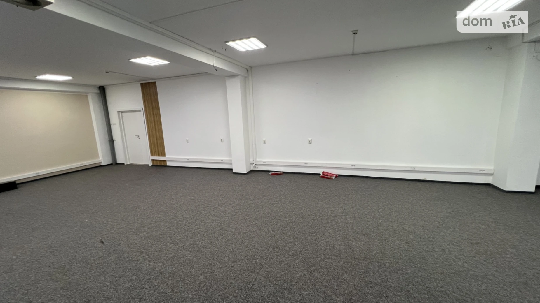 Сдается в аренду офис 135 кв. м в бизнес-центре, цена: 950 $ - фото 4