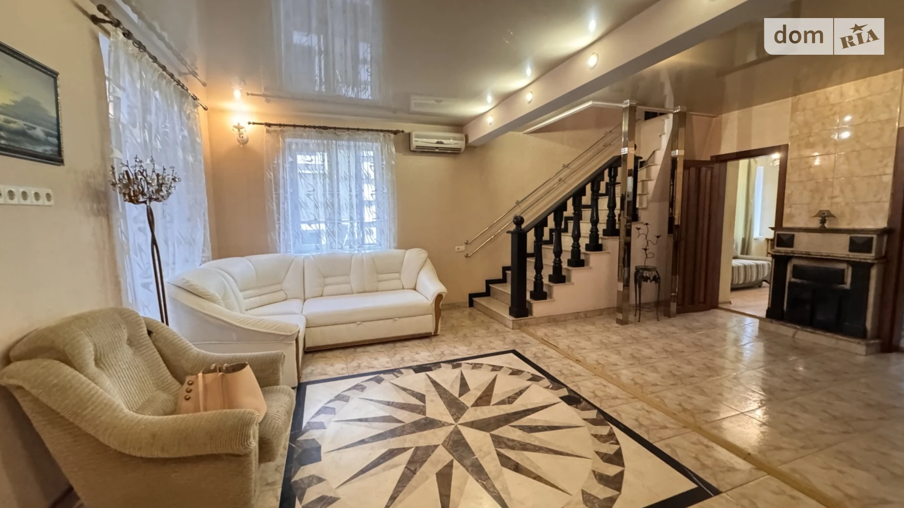 Продается дом на 3 этажа 267 кв. м с подвалом, цена: 250000 $ - фото 4