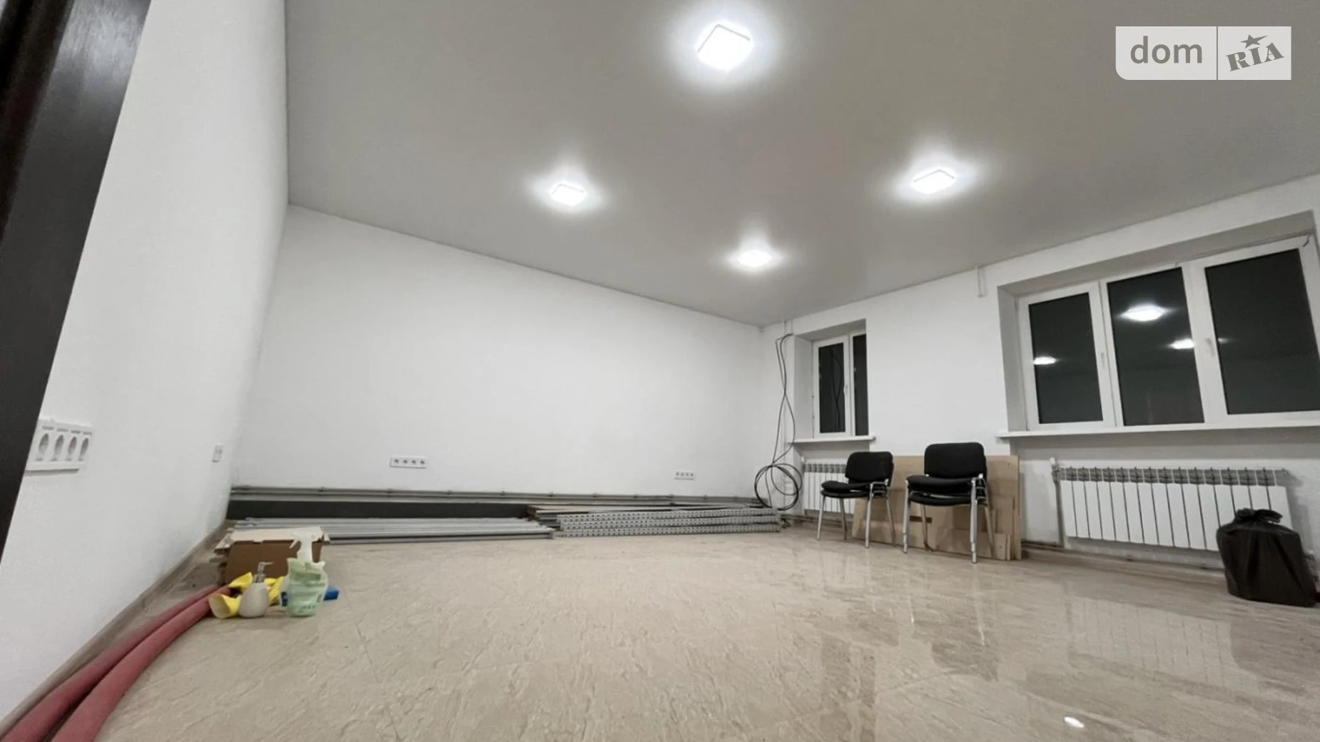 Продается помещения свободного назначения 41.9 кв. м в 5-этажном здании, цена: 78000 $ - фото 2