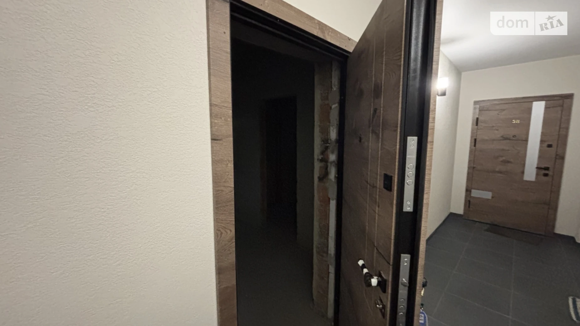 Продается 1-комнатная квартира 59.2 кв. м в Ужгороде, ул. Минайская, 14В - фото 3