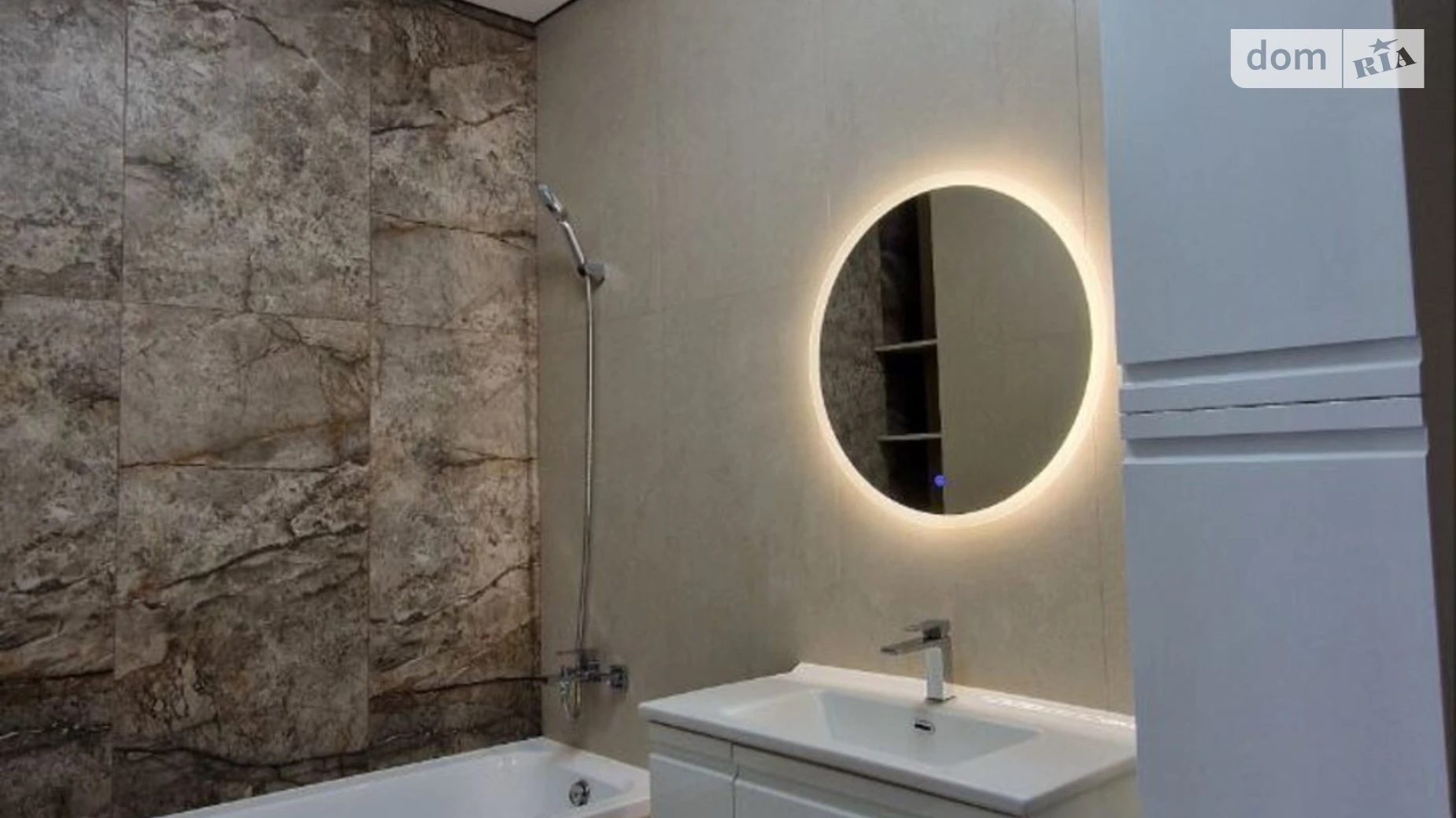 Продается 1-комнатная квартира 43 кв. м в Одессе, ул. Краснова, 3 - фото 4