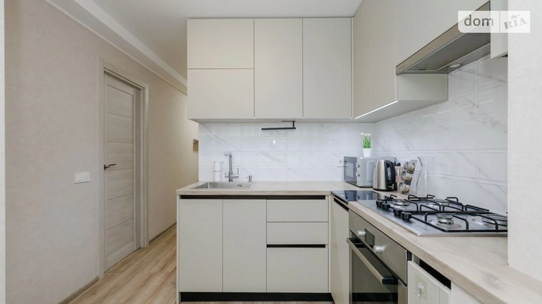 Продается 1-комнатная квартира 34 кв. м в Киеве, просп. Воскресенский(Перова), 23 - фото 2