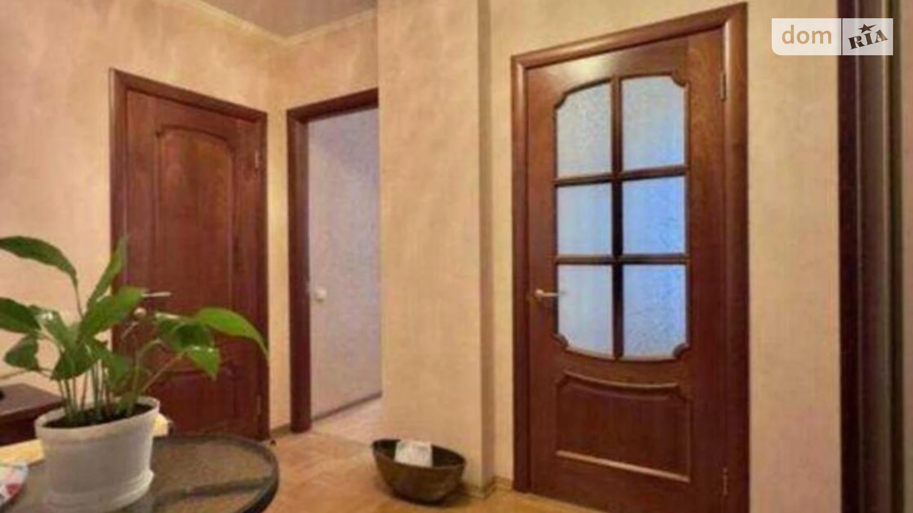 Продается 1-комнатная квартира 52 кв. м в Киеве, ул. Юрия Шумского, 1 - фото 3