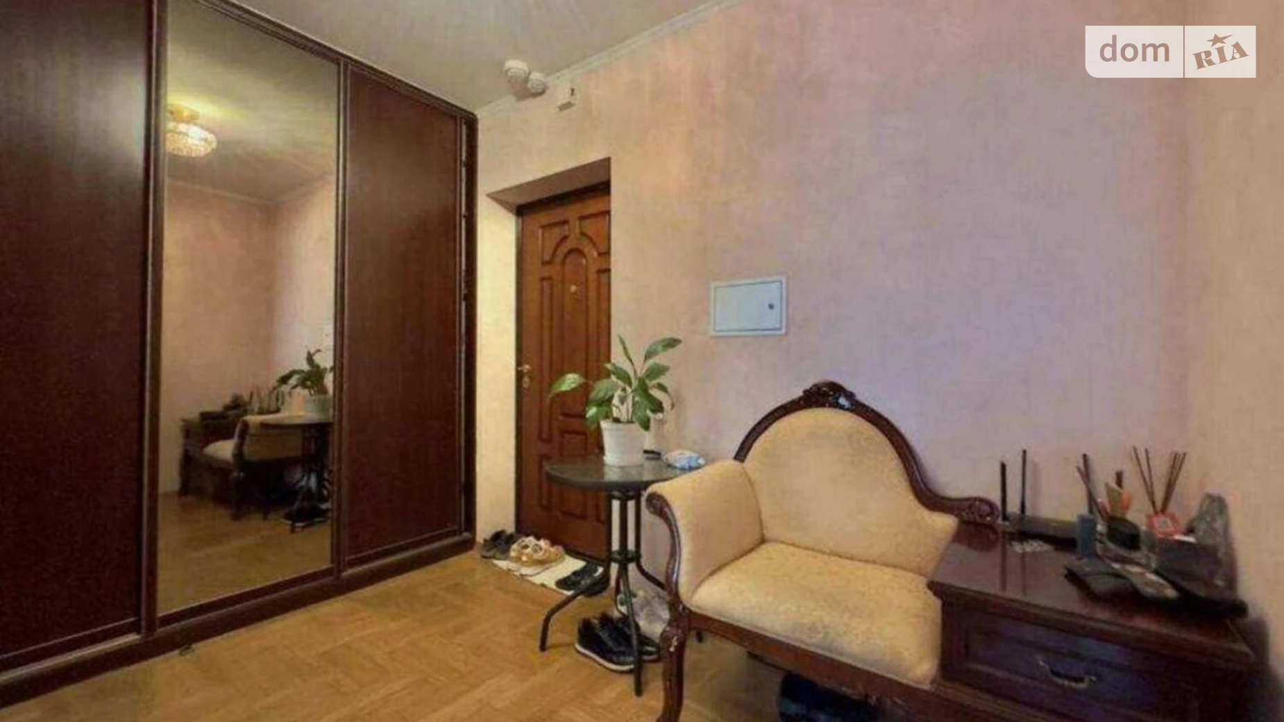 Продается 1-комнатная квартира 52 кв. м в Киеве, ул. Юрия Шумского, 1 - фото 4