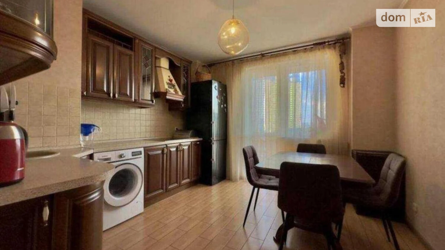 Продается 1-комнатная квартира 52 кв. м в Киеве, ул. Юрия Шумского, 1 - фото 2