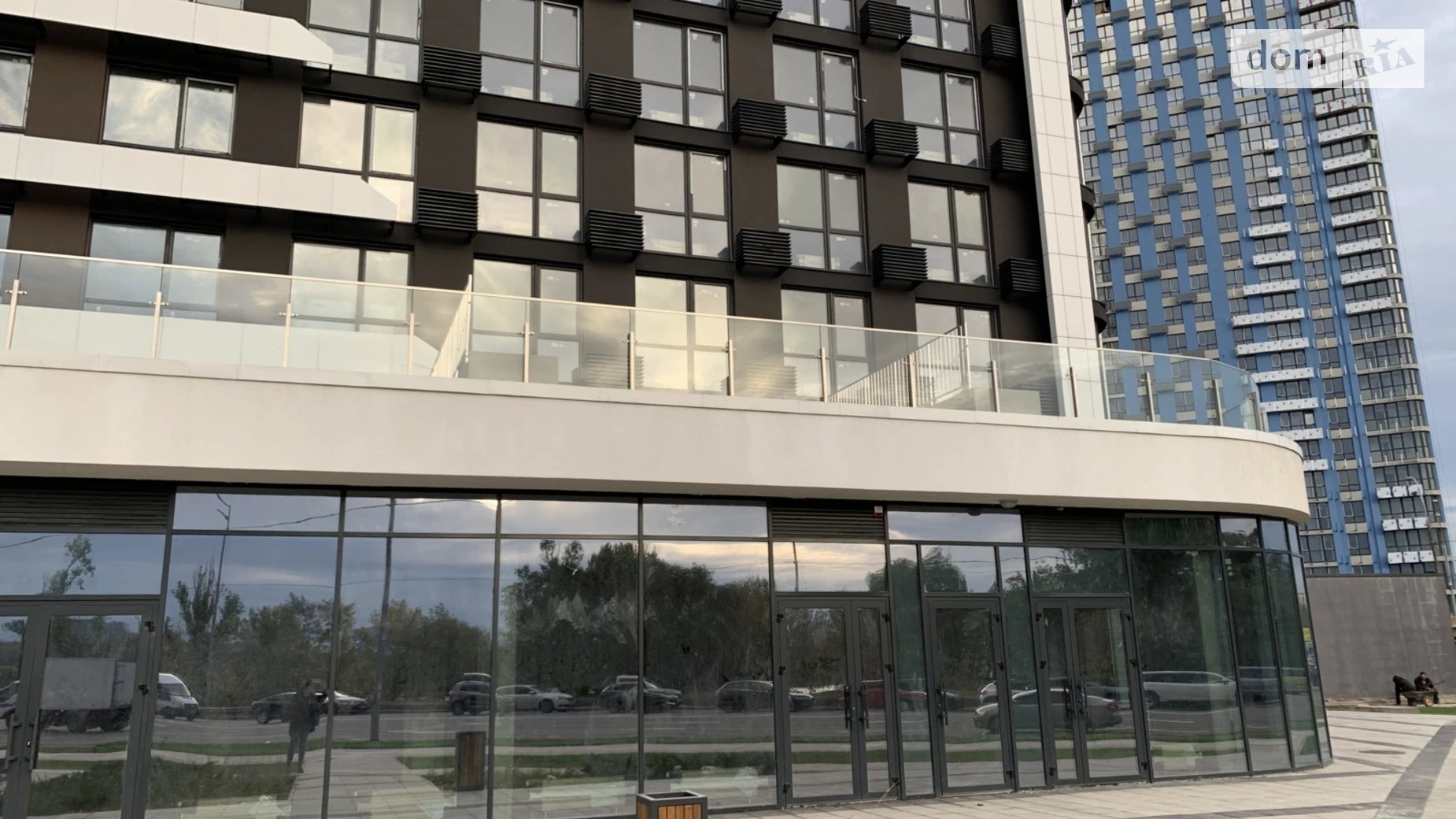 Продается 1-комнатная квартира 61.4 кв. м в Киеве, наб. Днепровская, 15Є - фото 2