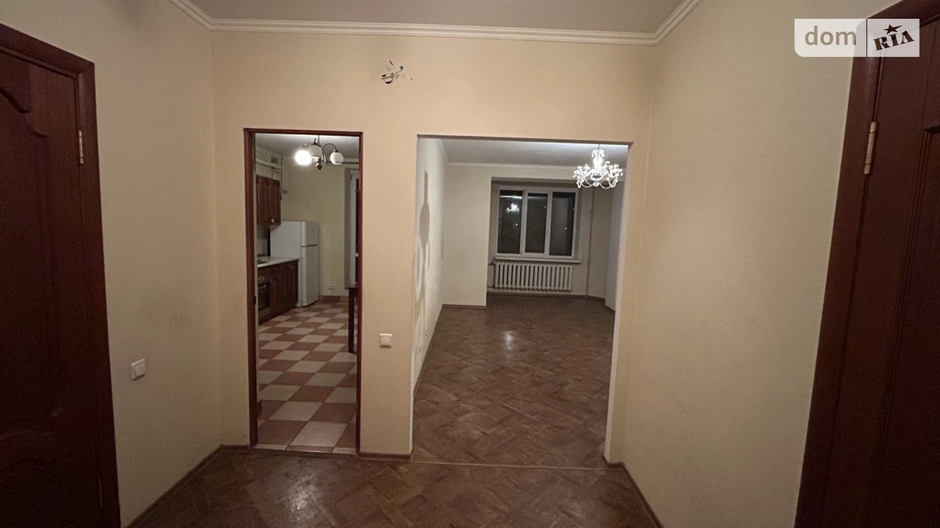 Продается 1-комнатная квартира 50 кв. м в Одессе, ул. Академика Заболотного, 58 - фото 2