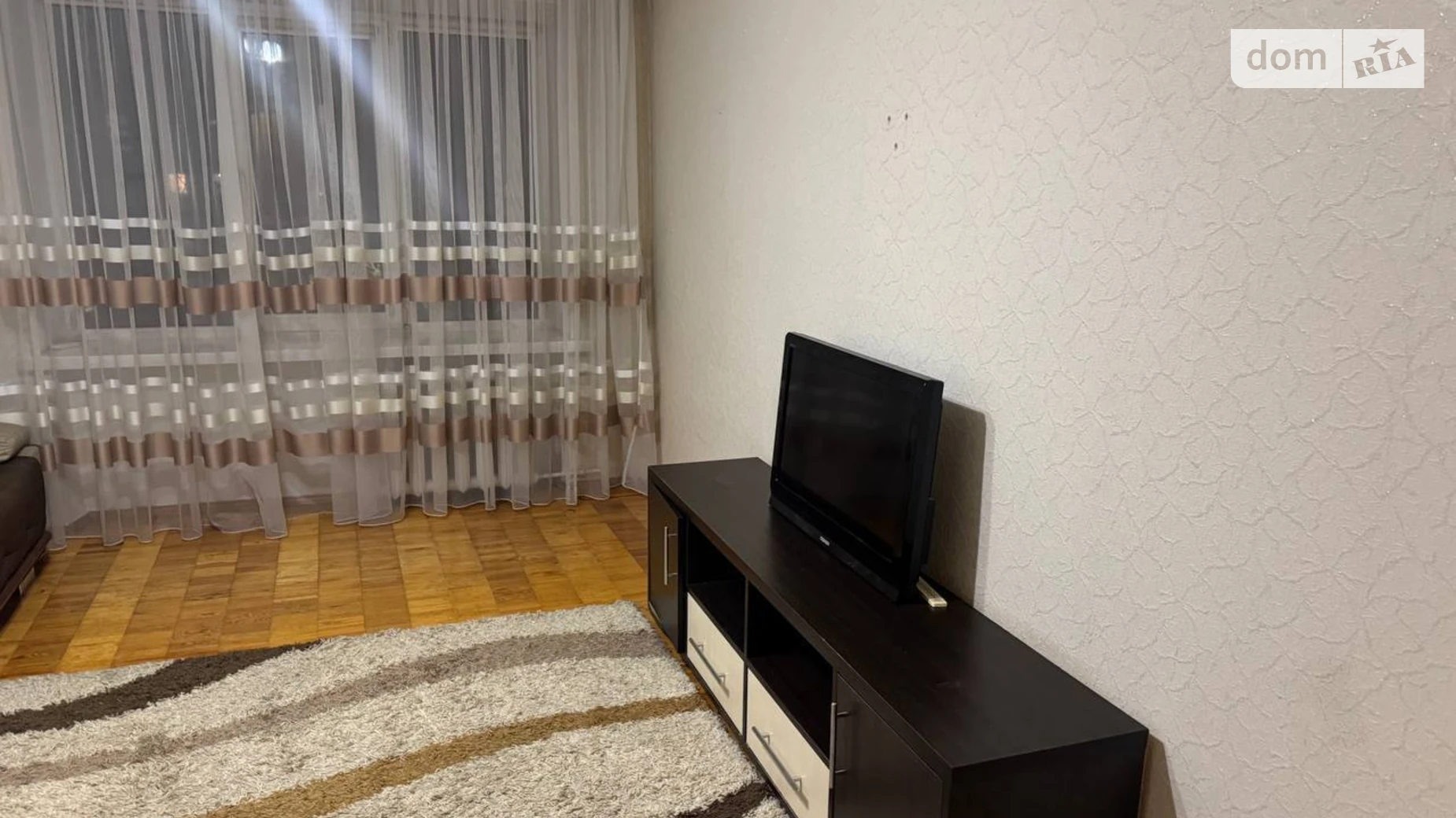 2-комнатная квартира 52 кв. м в Луцке, ул. Гулака-Артемовского - фото 5