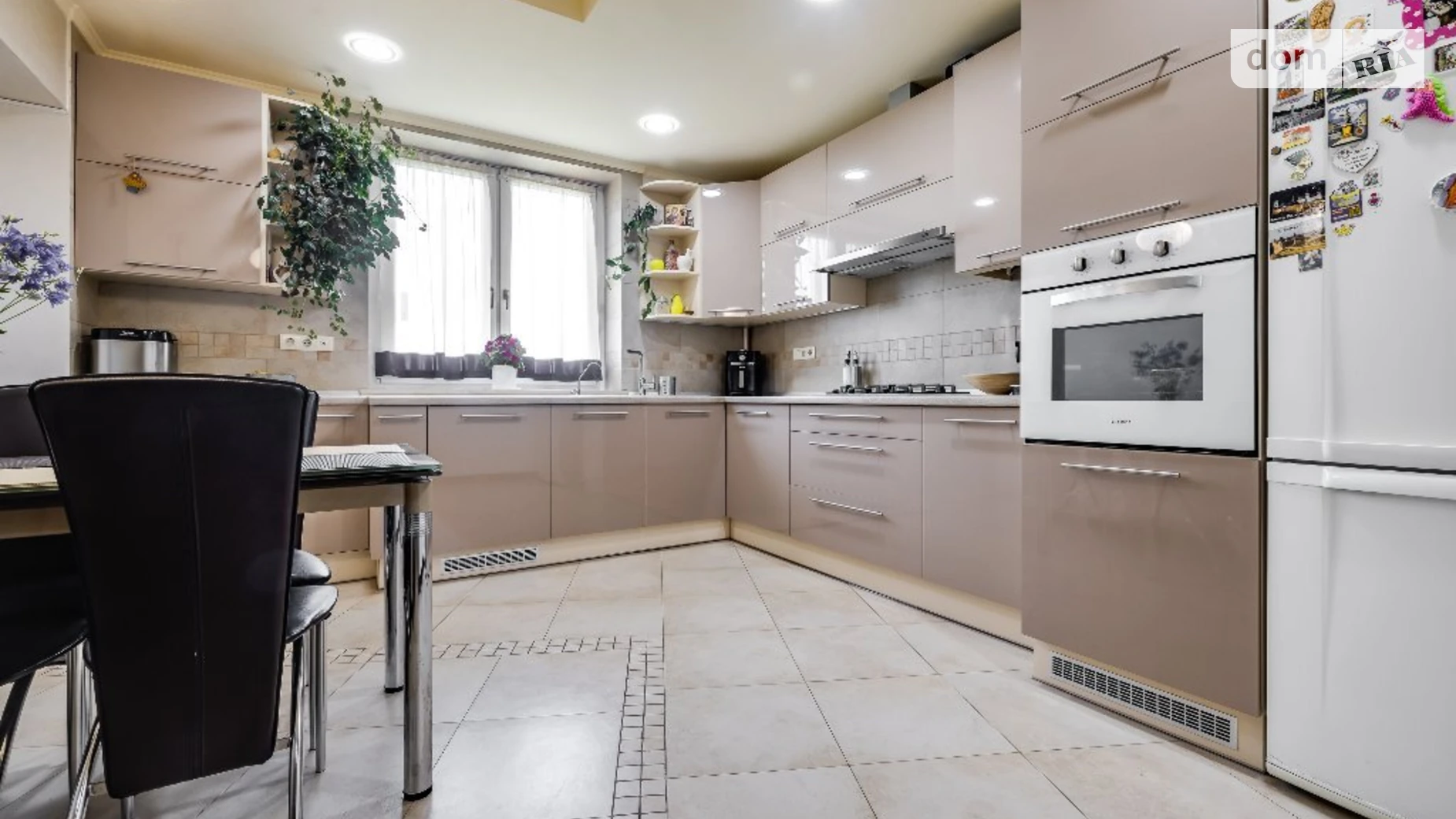 Продається 4-кімнатна квартира 138 кв. м у Пустомитах, вул. Садова, 16А - фото 5