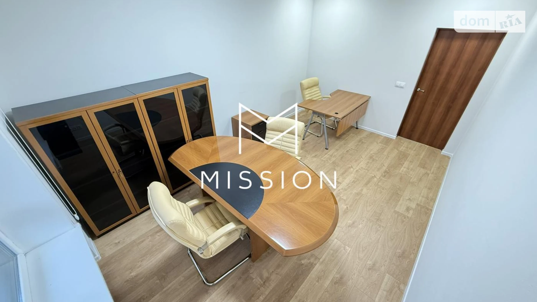 Сдается в аренду офис 137.8 кв. м в бизнес-центре, цена: 50000 грн - фото 2