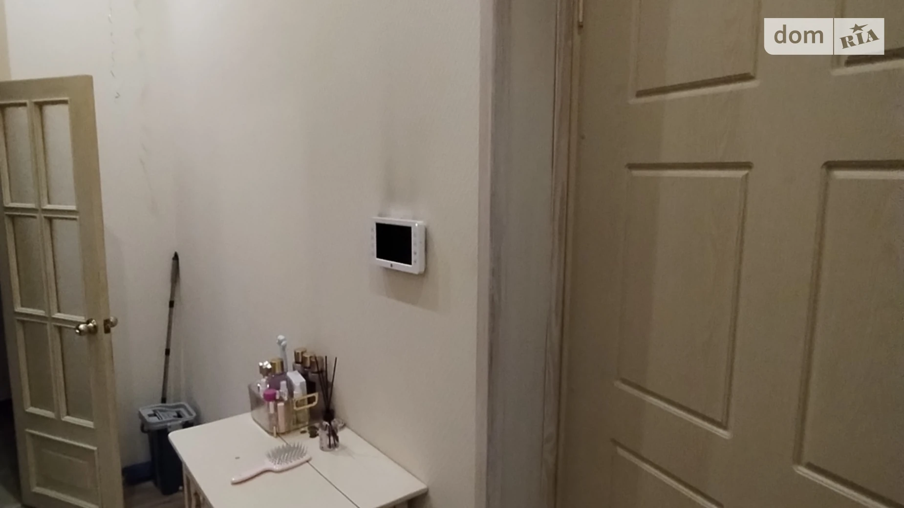 Продается 1-комнатная квартира 33 кв. м в Днепре, ул. Сичеславская Набережная, 20 - фото 2