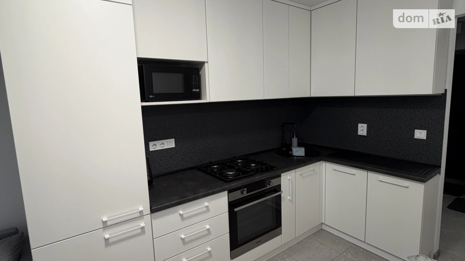 1-комнатная квартира 45 кв. м в Тернополе, ул. Яремы, 9 - фото 5