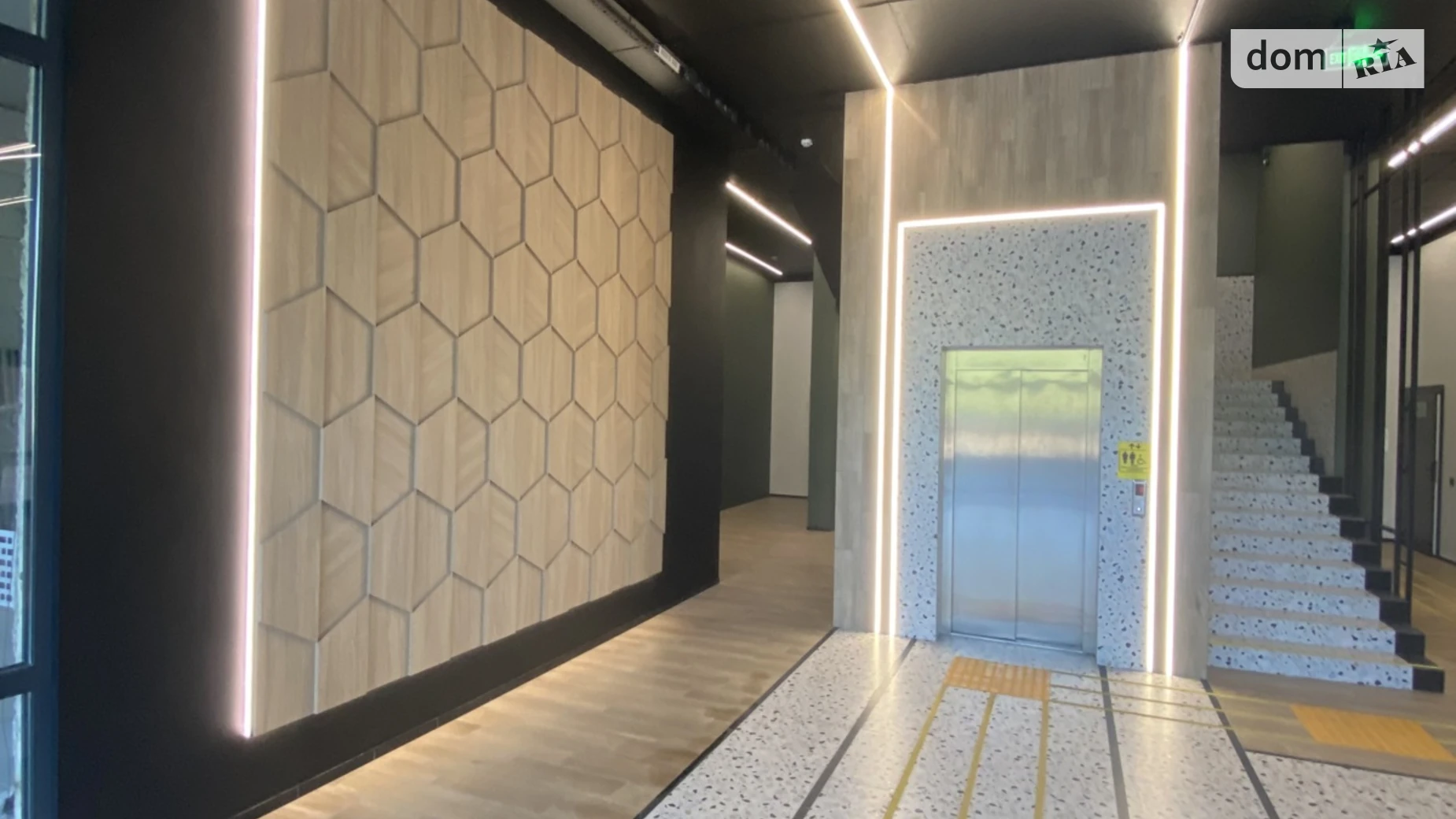 Сдается в аренду офис 69 кв. м в бизнес-центре, цена: 24150 грн - фото 4