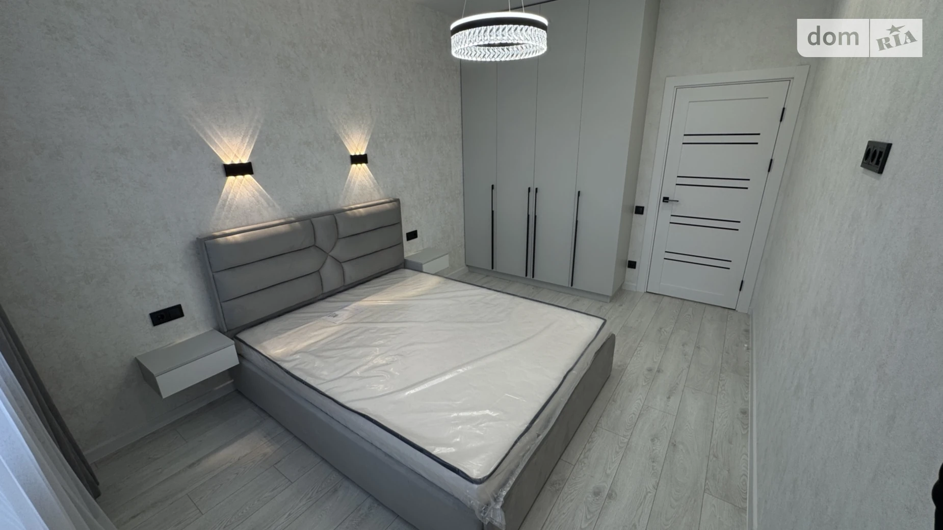 Продается 1-комнатная квартира 43 кв. м в Одессе, ул. Краснова, 1А - фото 3