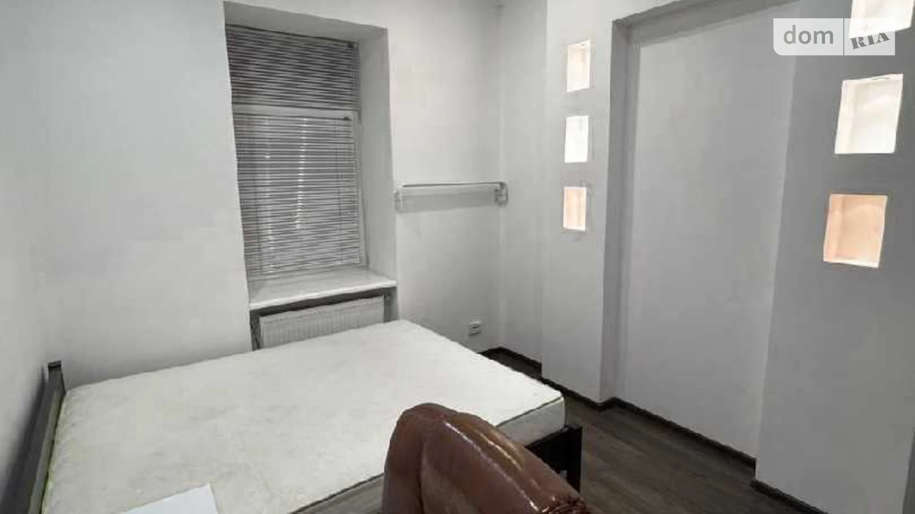 Сдается в аренду 1-комнатная квартира 30 кв. м в Львове, пл. Рынок, 38 - фото 2