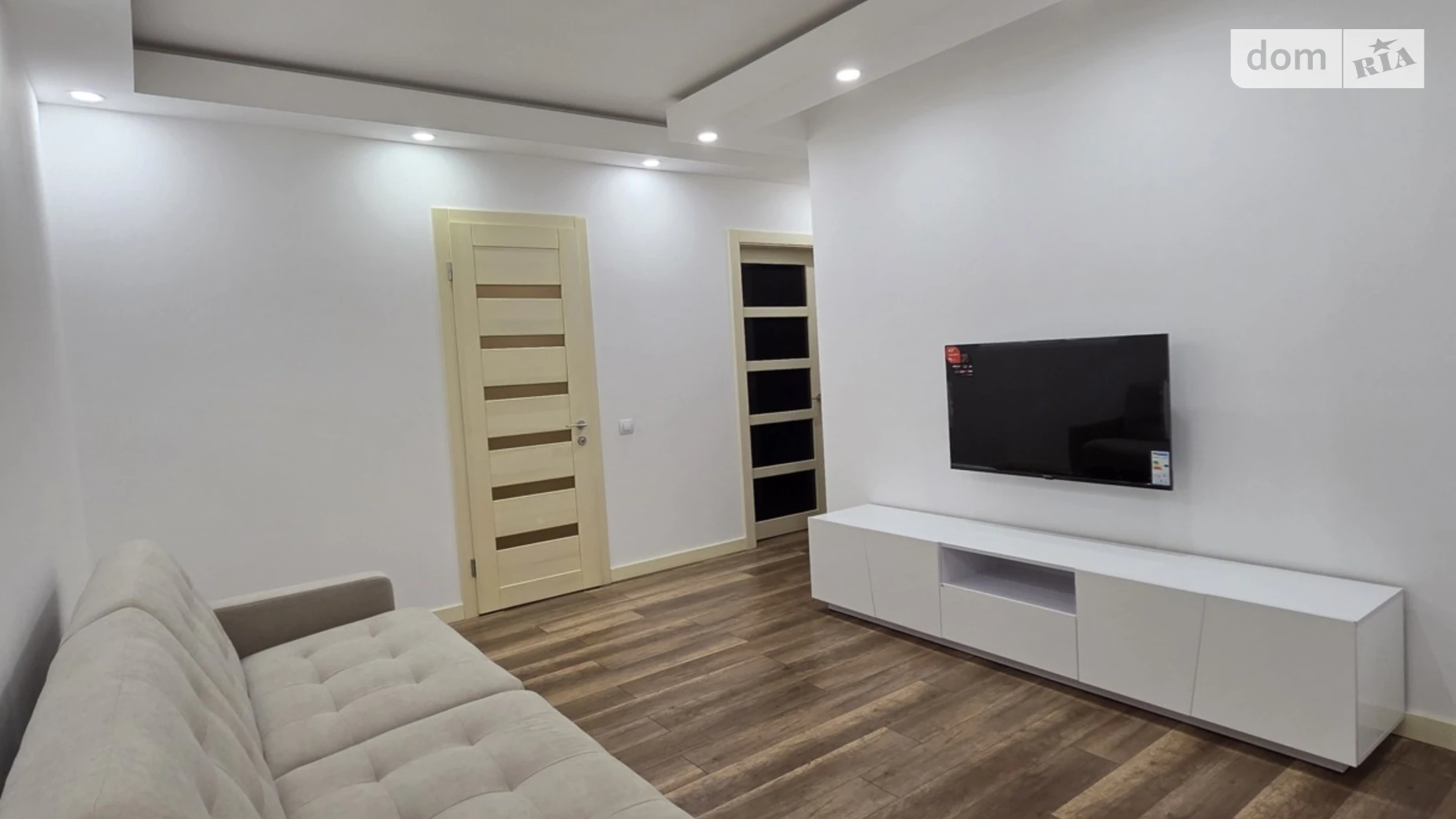 Сдается в аренду 2-комнатная квартира 71 кв. м в Киеве, просп. Академика Глушкова, 9В - фото 2