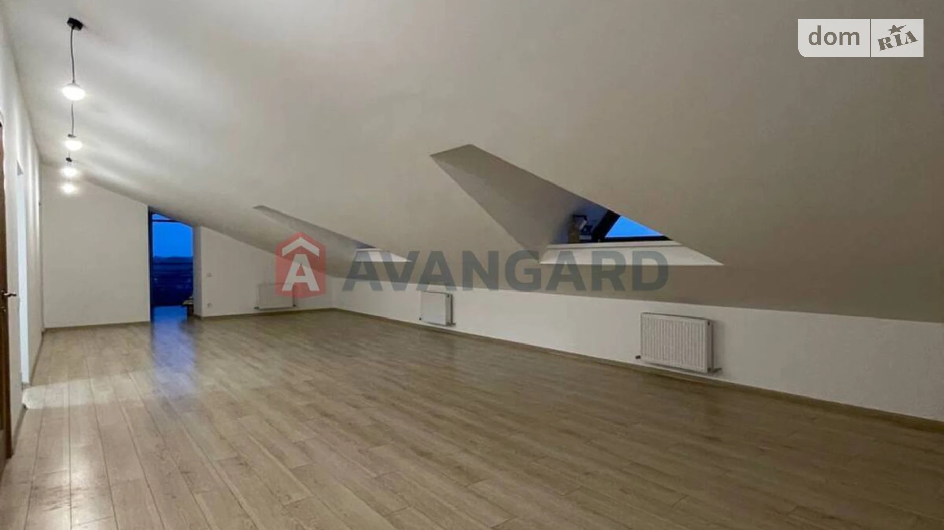 Продается дом на 3 этажа 406 кв. м с подвалом, цена: 350000 $ - фото 4