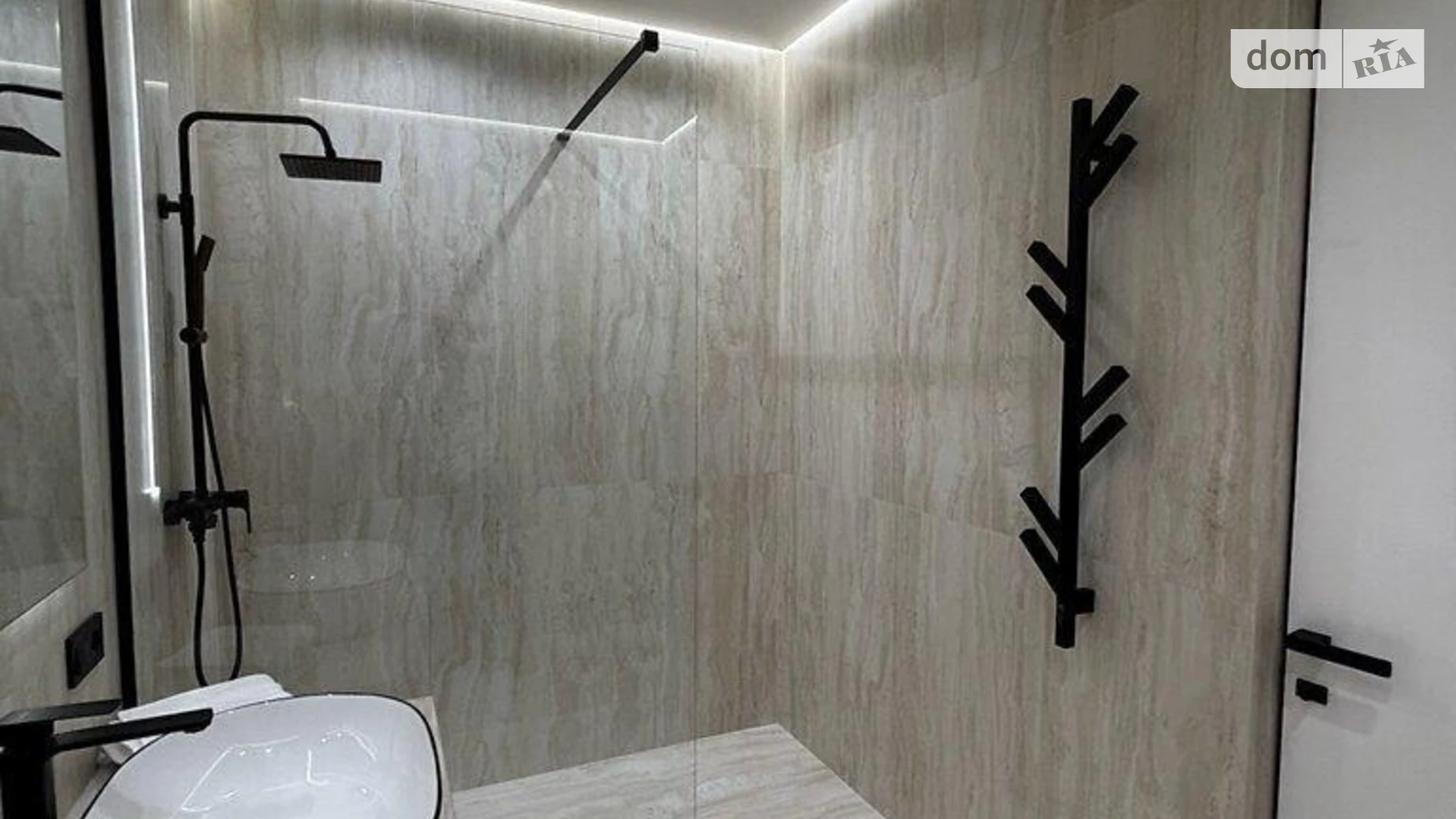 Продається 2-кімнатна квартира 74 кв. м у Ужгороді, вул. Легоцького, 80 - фото 4