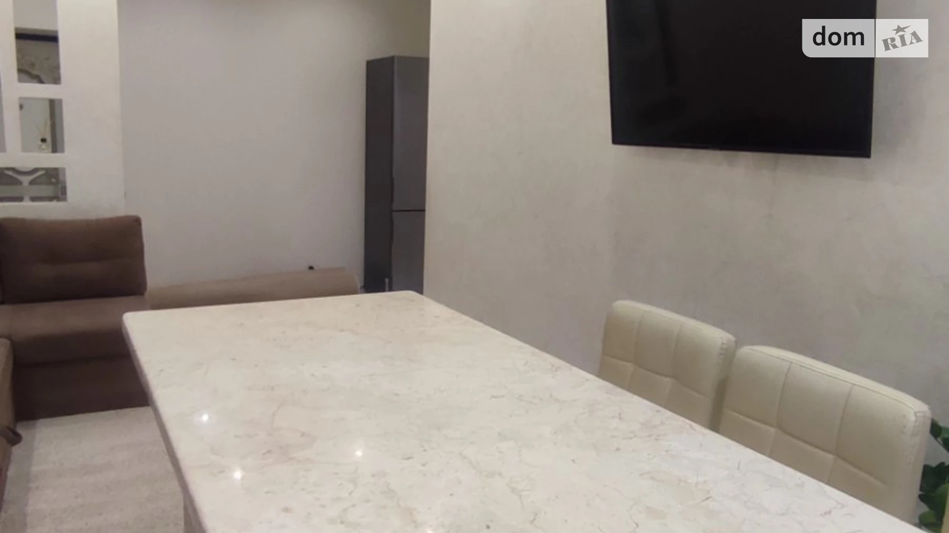 Сдается в аренду 1-комнатная квартира 42 кв. м в Ужгороде, ул. Владимирская, 63 - фото 4