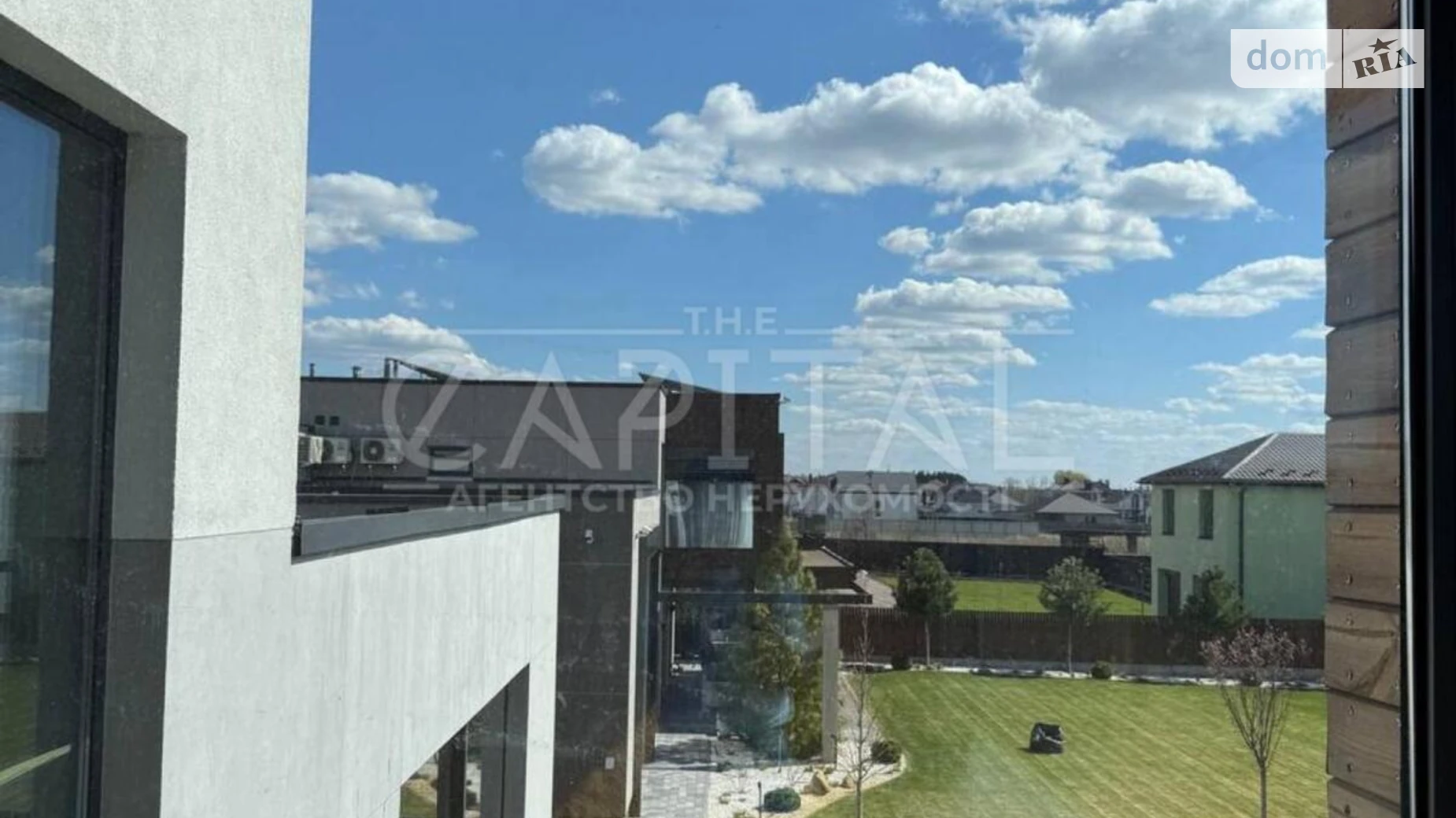 Продается дом на 2 этажа 307 кв. м с гаражом, цена: 440000 $ - фото 3