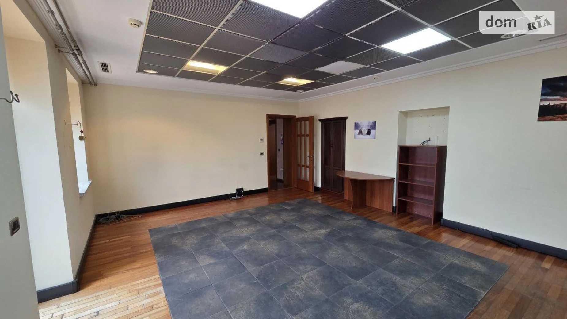 Сдается в аренду офис 470 кв. м в бизнес-центре, цена: 400000 грн - фото 2