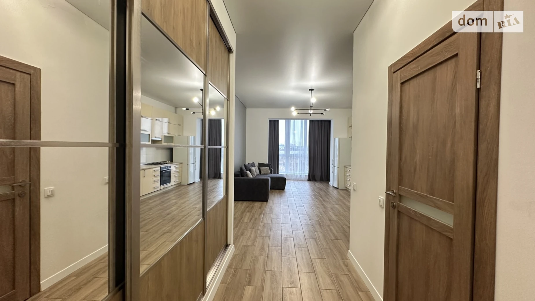 Продается 1-комнатная квартира 39 кв. м в Ровно, ул. Рождественская - фото 2