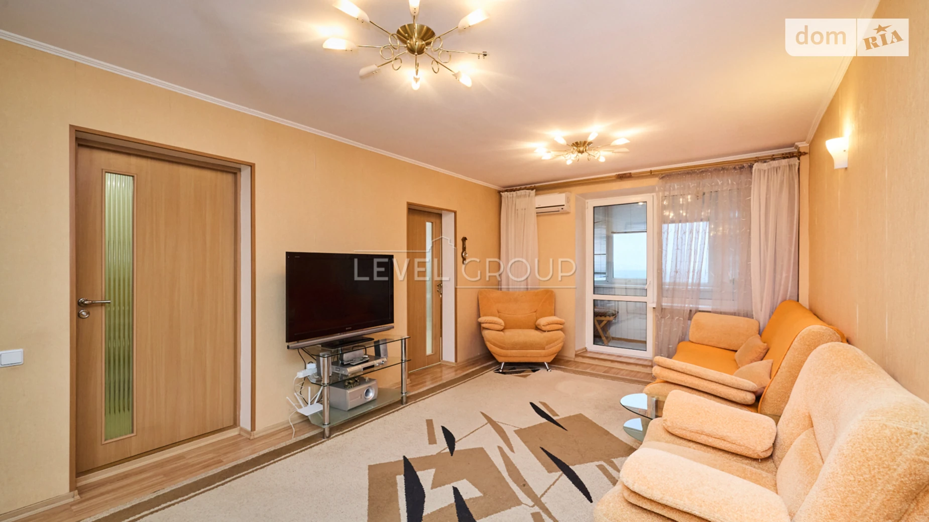 Продается 2-комнатная квартира 65.8 кв. м в Киеве, пл. Святошинская, 1 - фото 4