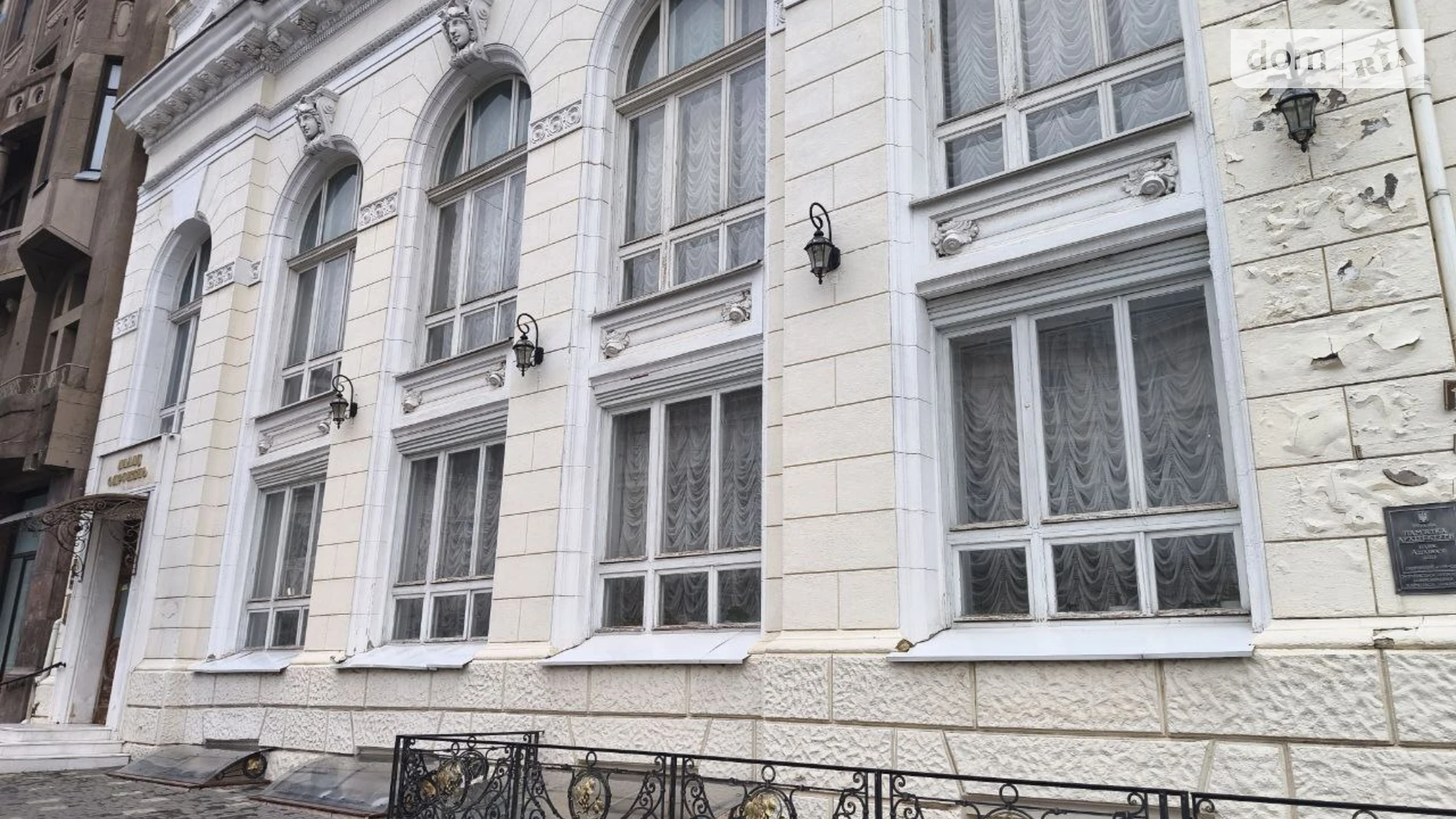 Сдается в аренду помещения свободного назначения 184 кв. м в 2-этажном здании, цена: 1000 € - фото 2