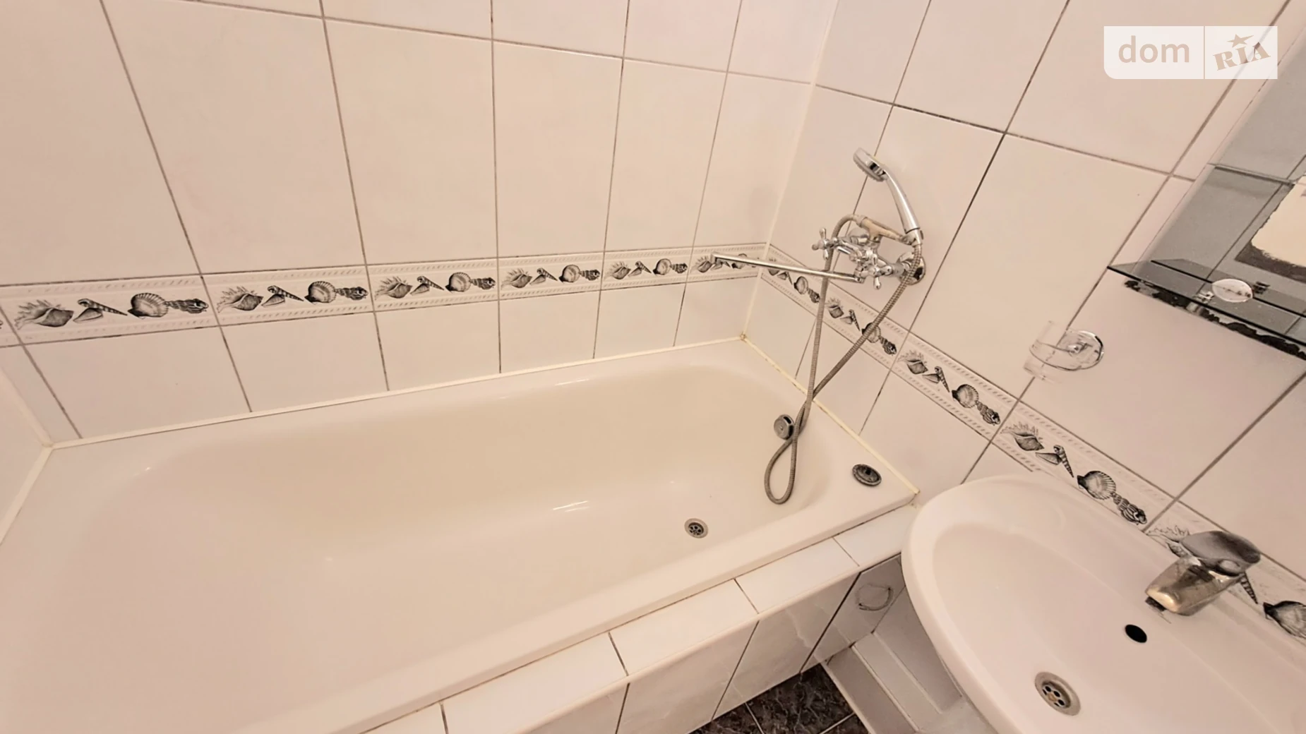 2-кімнатна квартира 60 кв. м у Тернополі, вул. Довженка Олександра - фото 4