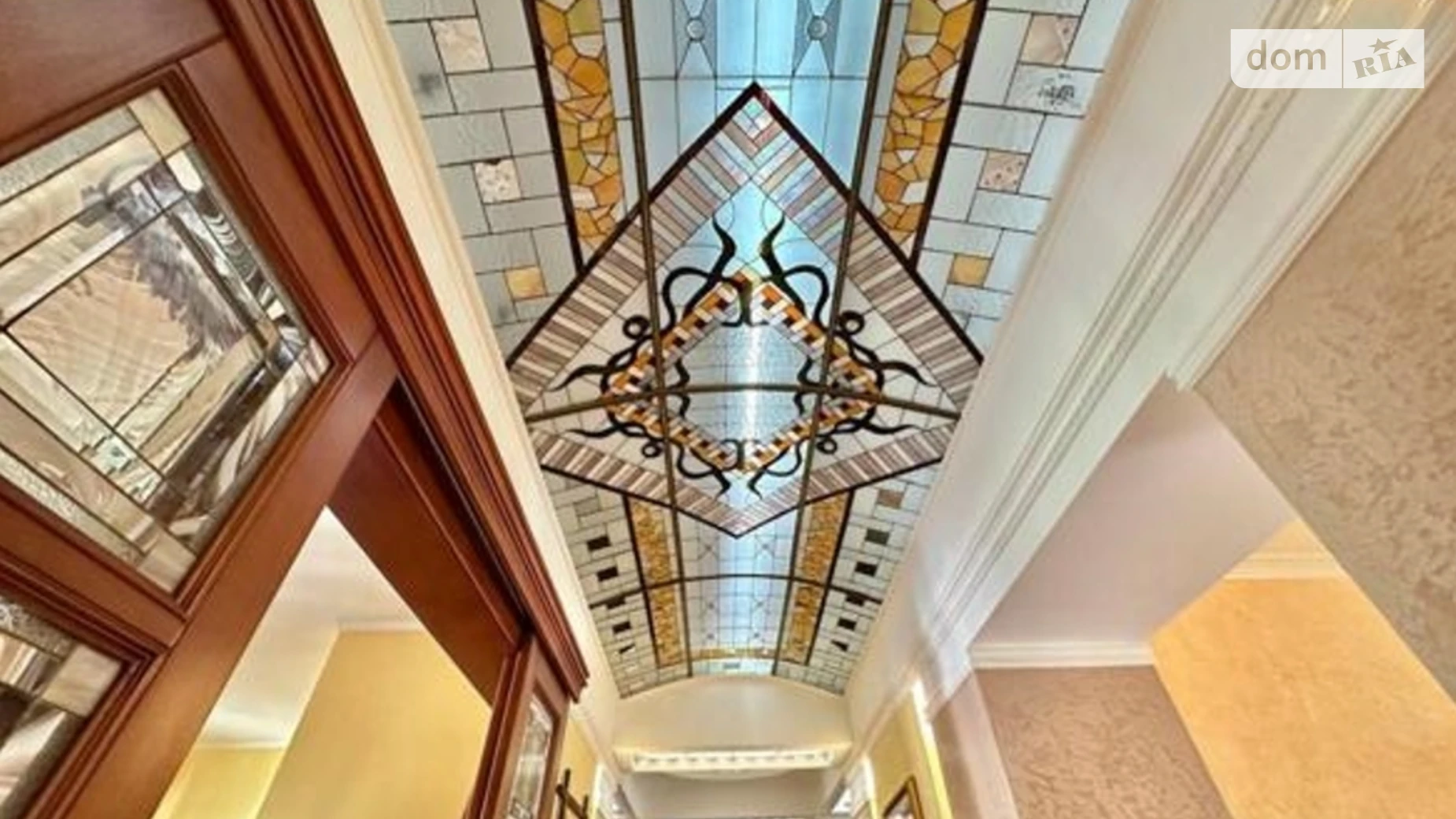 Продается 4-комнатная квартира 164.5 кв. м в Львове, ул. Юрия Руфа(Некрасова), 15 - фото 2