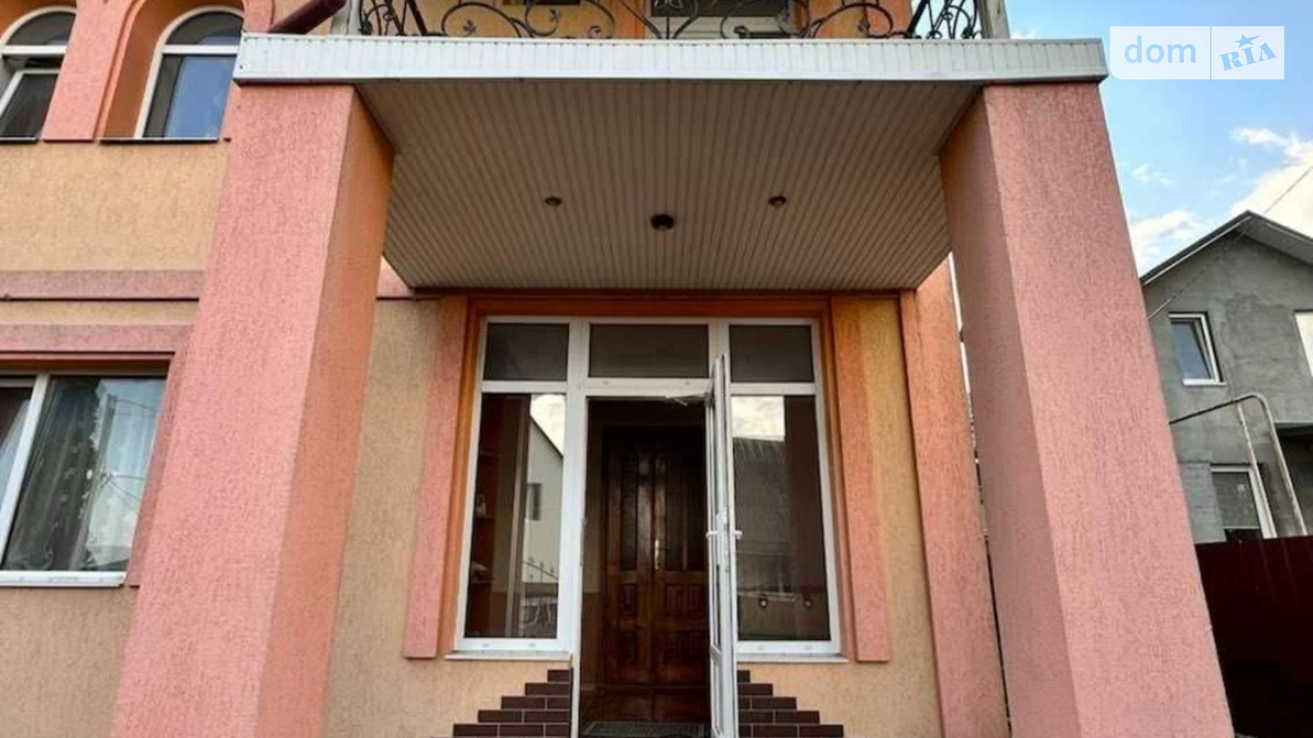 Продается дом на 2 этажа 200 кв. м с камином, цена: 95000 $ - фото 3