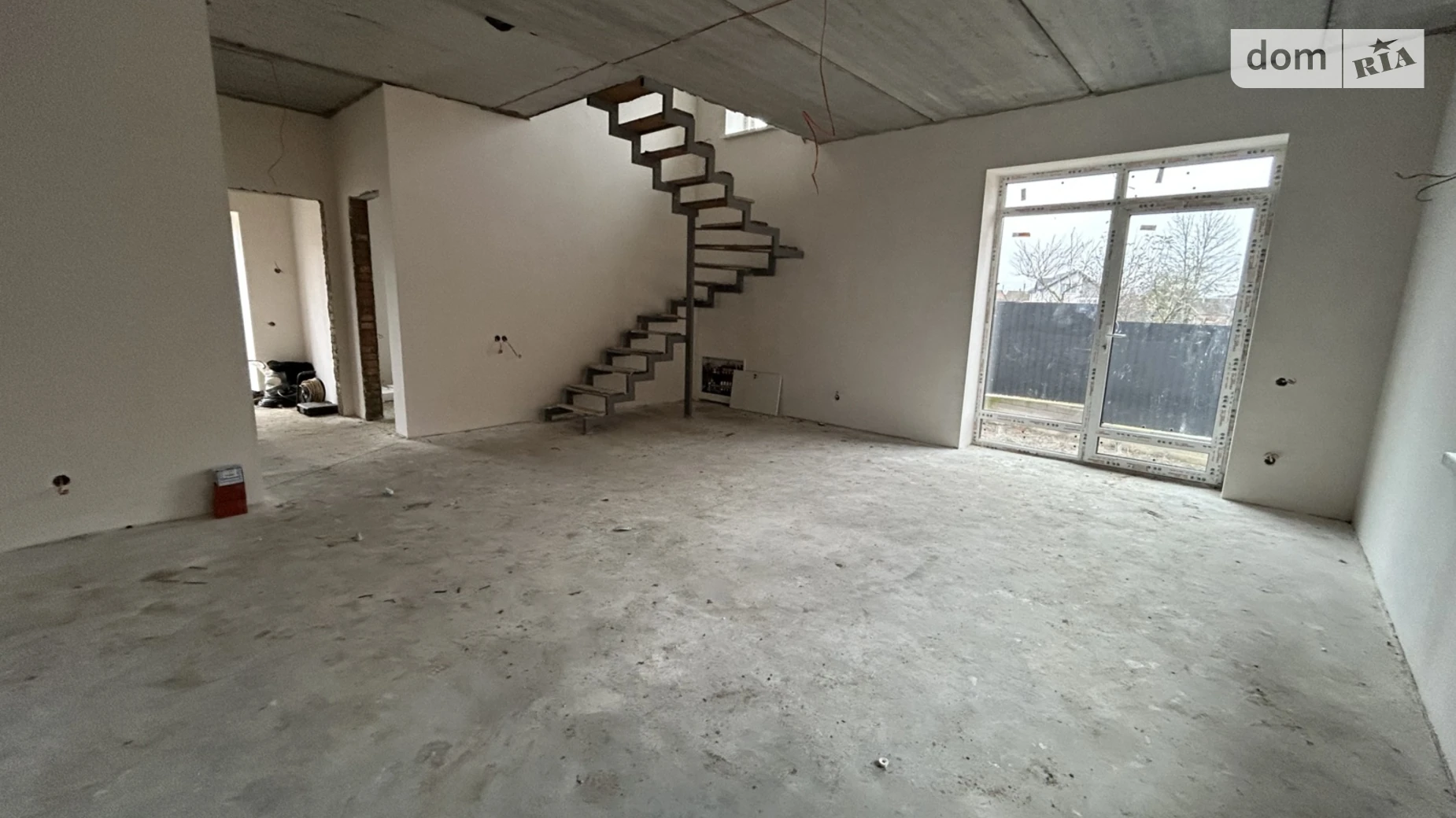 Продается дом на 2 этажа 105 кв. м с гаражом, цена: 88000 $ - фото 4