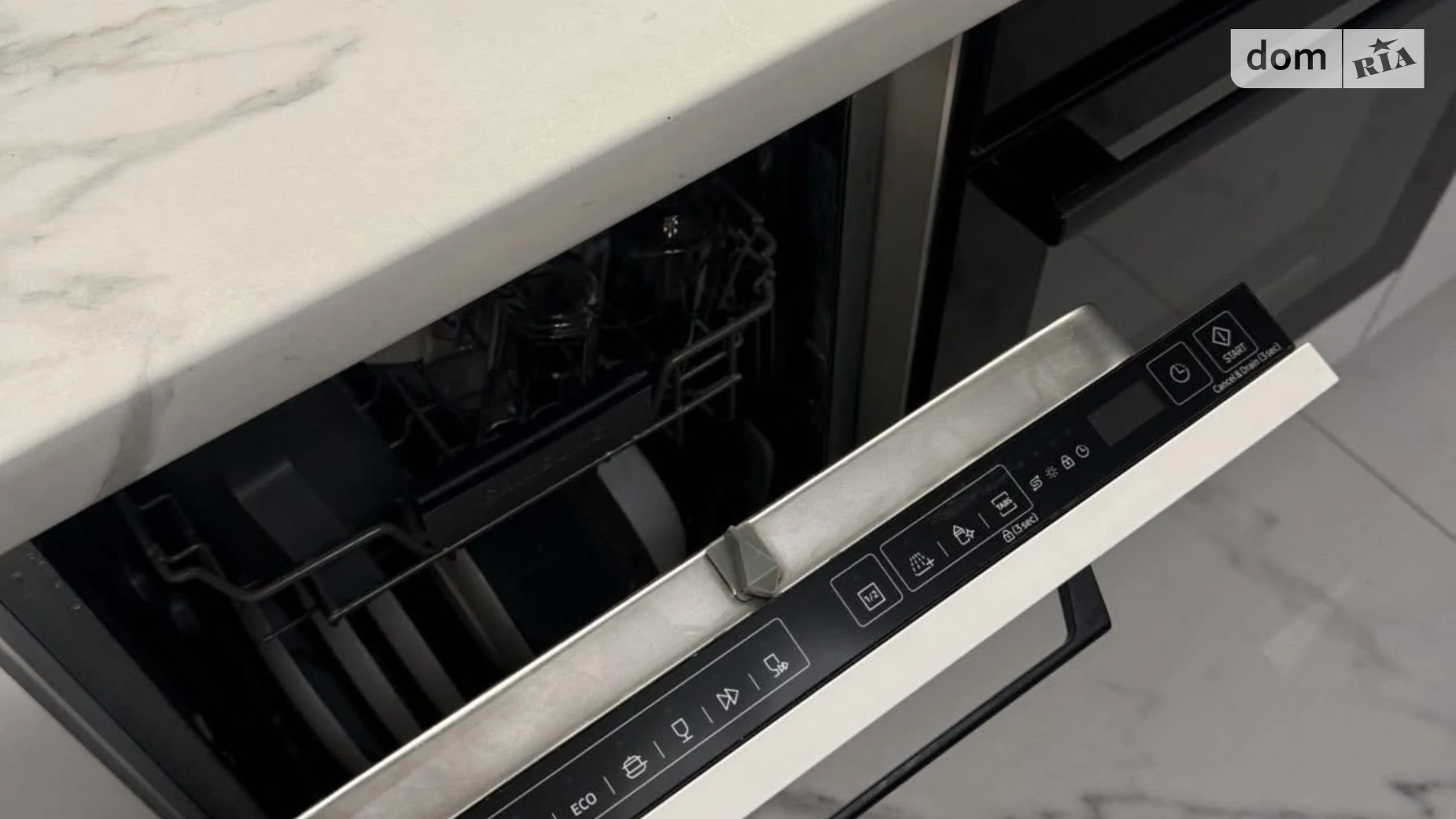 Продається 2-кімнатна квартира 55.2 кв. м у Ужгороді, вул. Загорська - фото 2