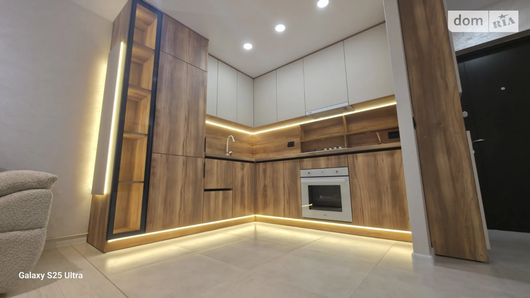 2-комнатная квартира 55 кв. м в, цена: 72500 $ - фото 2