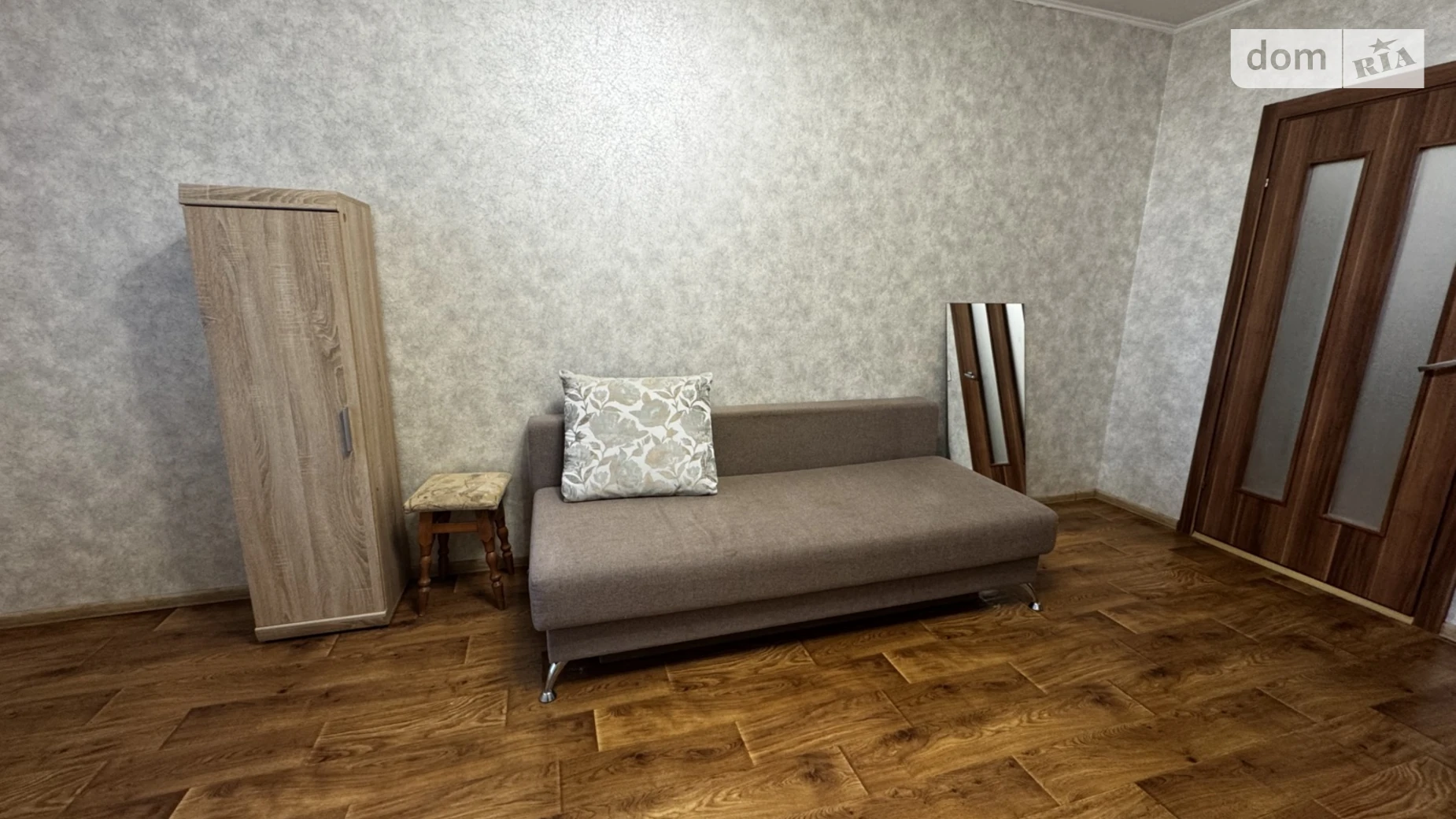Сдается в аренду 1-комнатная квартира 43 кв. м в, цена: 250 $ - фото 3