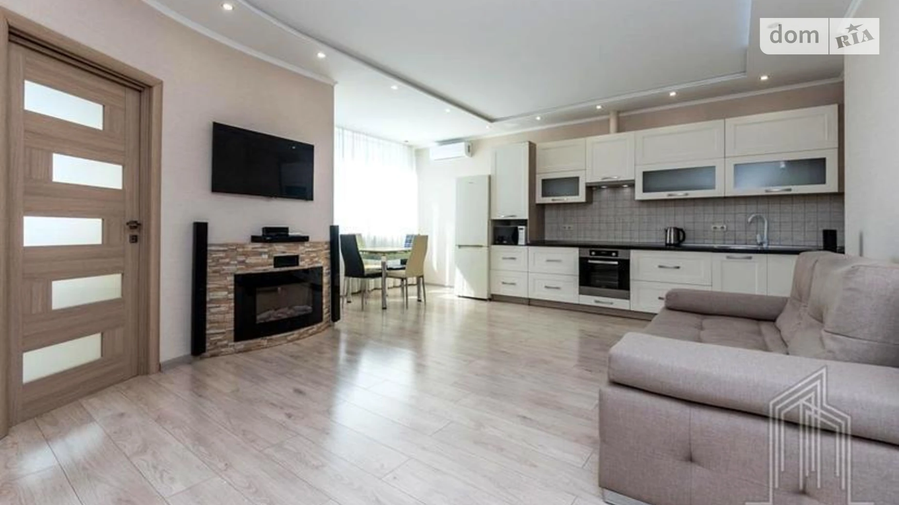 Продается 1-комнатная квартира 62.7 кв. м в Киеве, цена: 106000 $ - фото 2