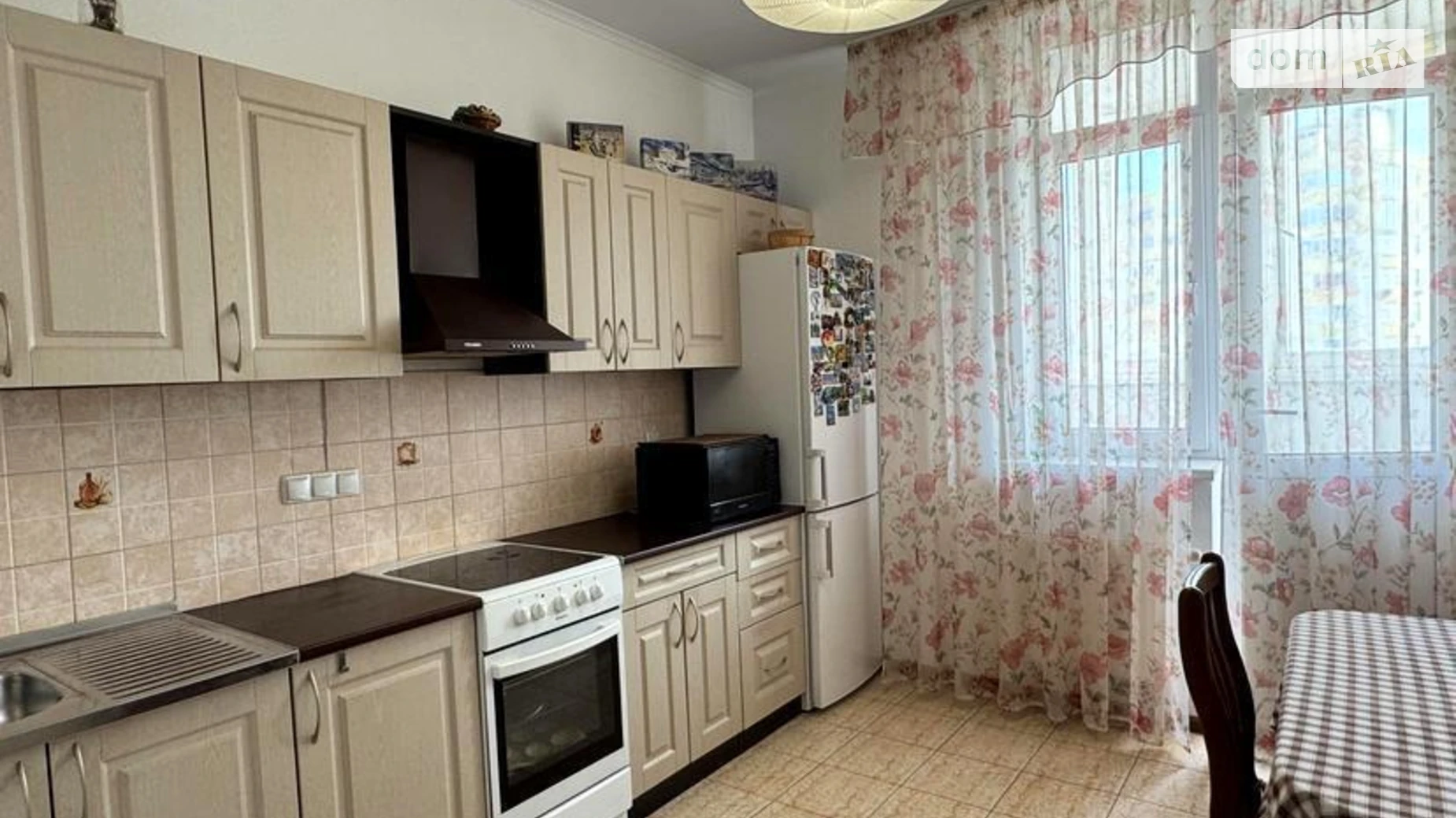 Продается 1-комнатная квартира 49 кв. м в Киеве, ул. Воскресенская, 14Б - фото 4