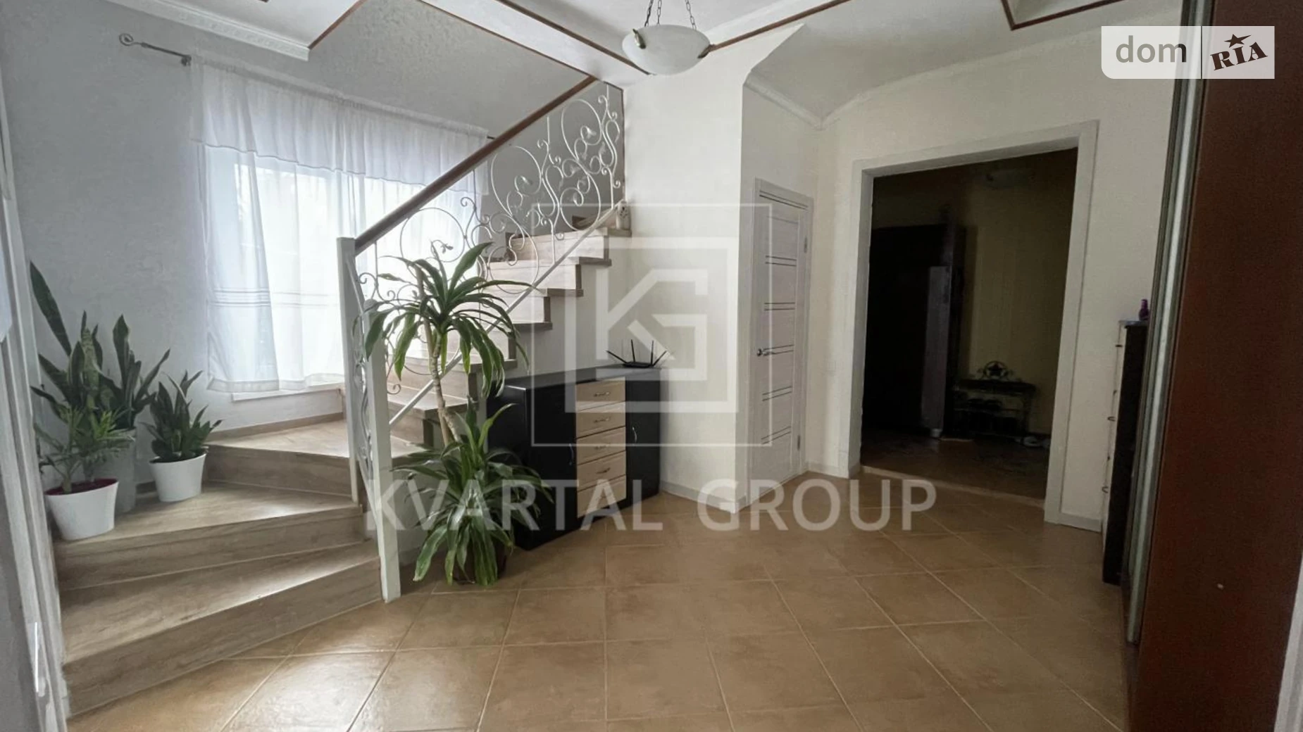 Продается дом на 2 этажа 146.5 кв. м с участком, цена: 170000 $ - фото 2