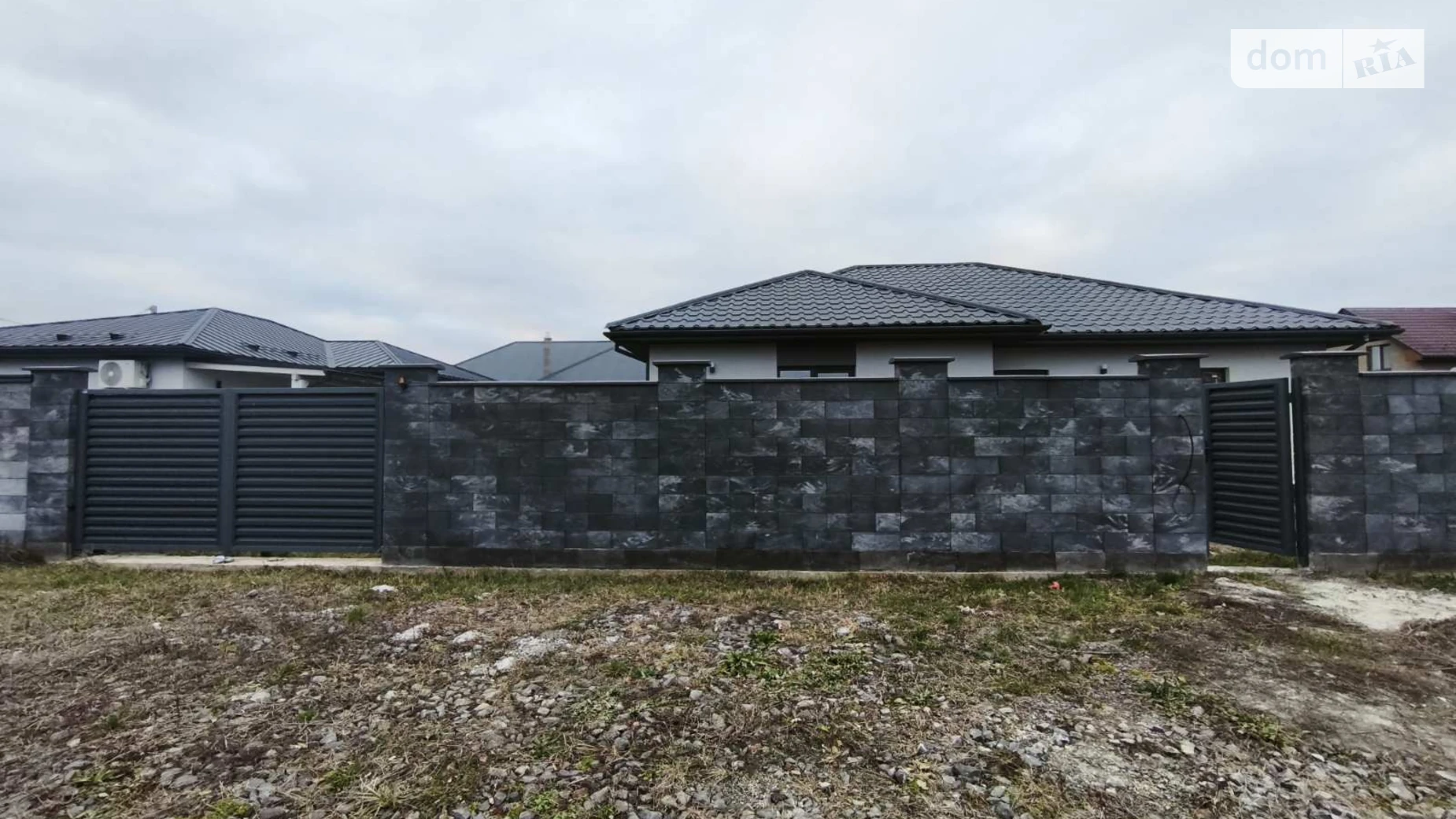 Продается одноэтажный дом 120 кв. м с гаражом, цена: 125000 $ - фото 2