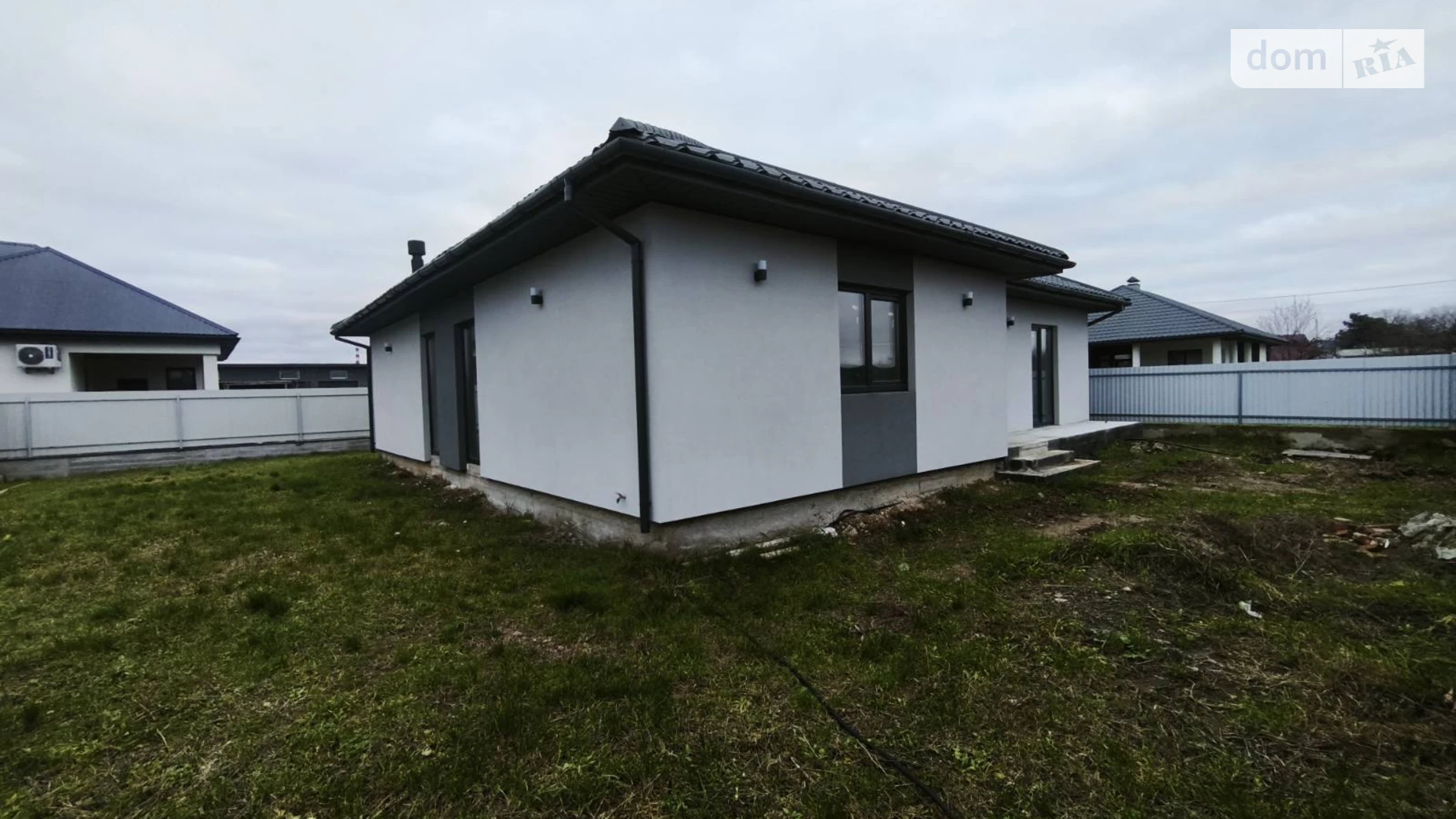 Продается одноэтажный дом 120 кв. м с гаражом, цена: 125000 $ - фото 3