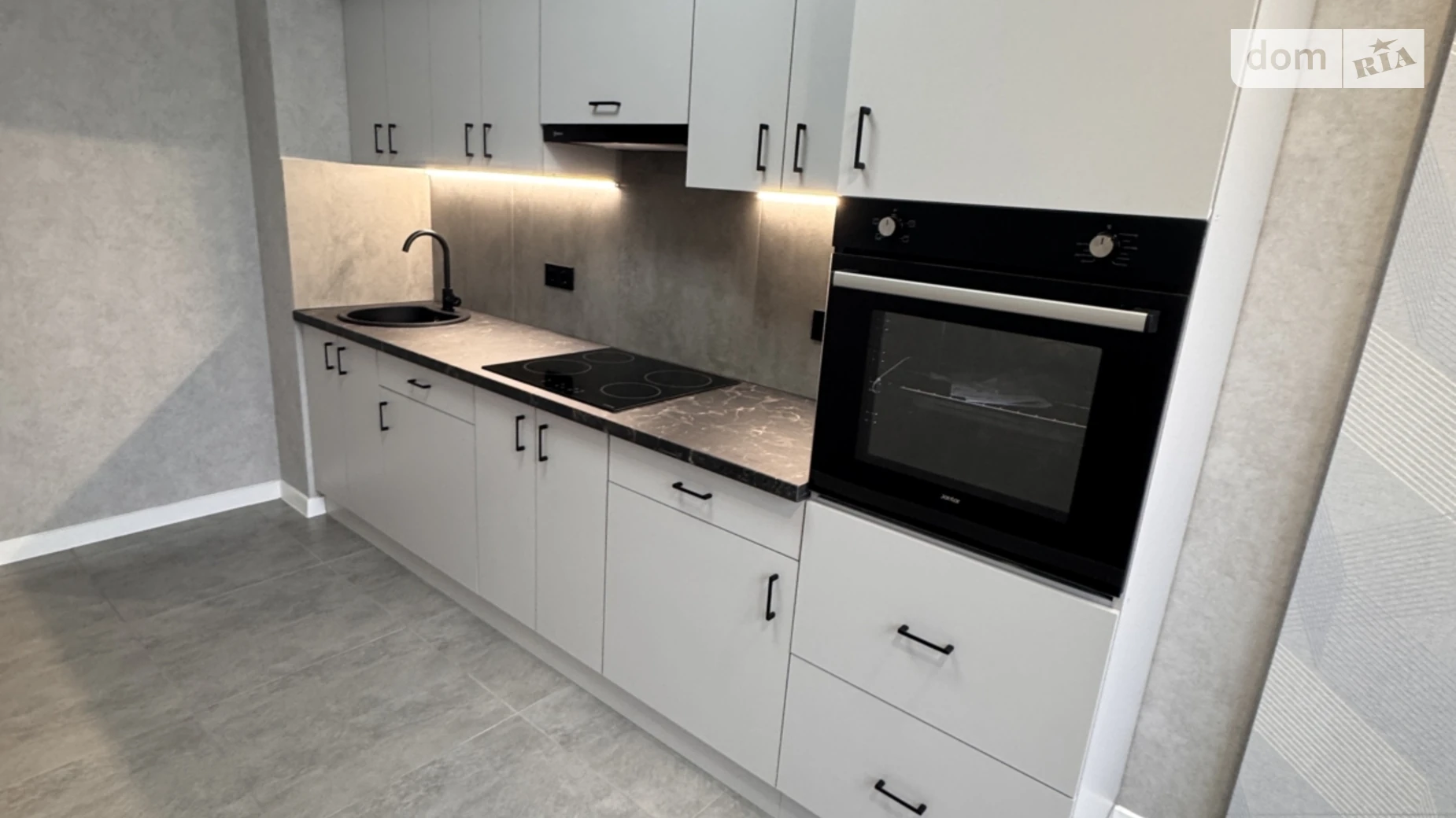 Продается 1-комнатная квартира 39 кв. м в Ирпене, ул. Литературная(Чехова), 27 - фото 2