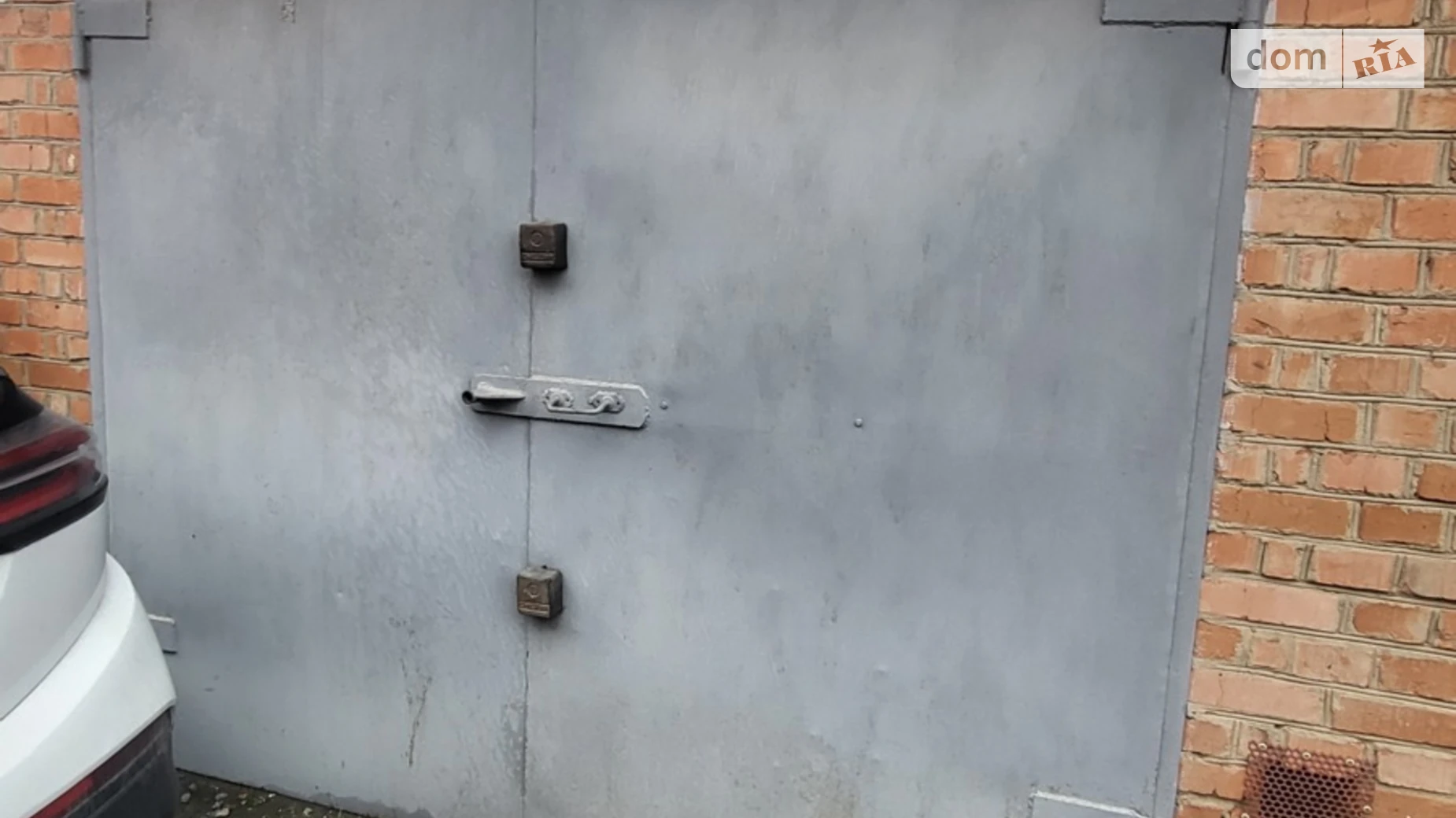 Продается место в гаражном кооперативе под легковое авто на 22 кв. м, цена: 9500 $ - фото 2