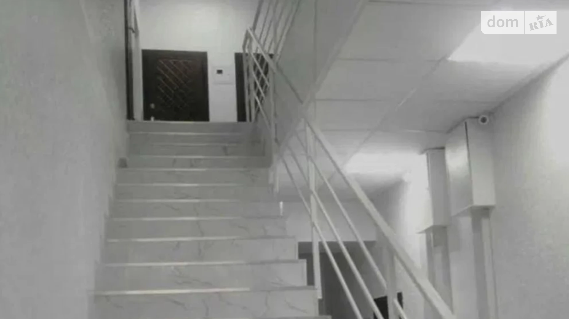 Продається 1-кімнатна квартира 32 кв. м у Одесі, вул. Докова, 15 - фото 2