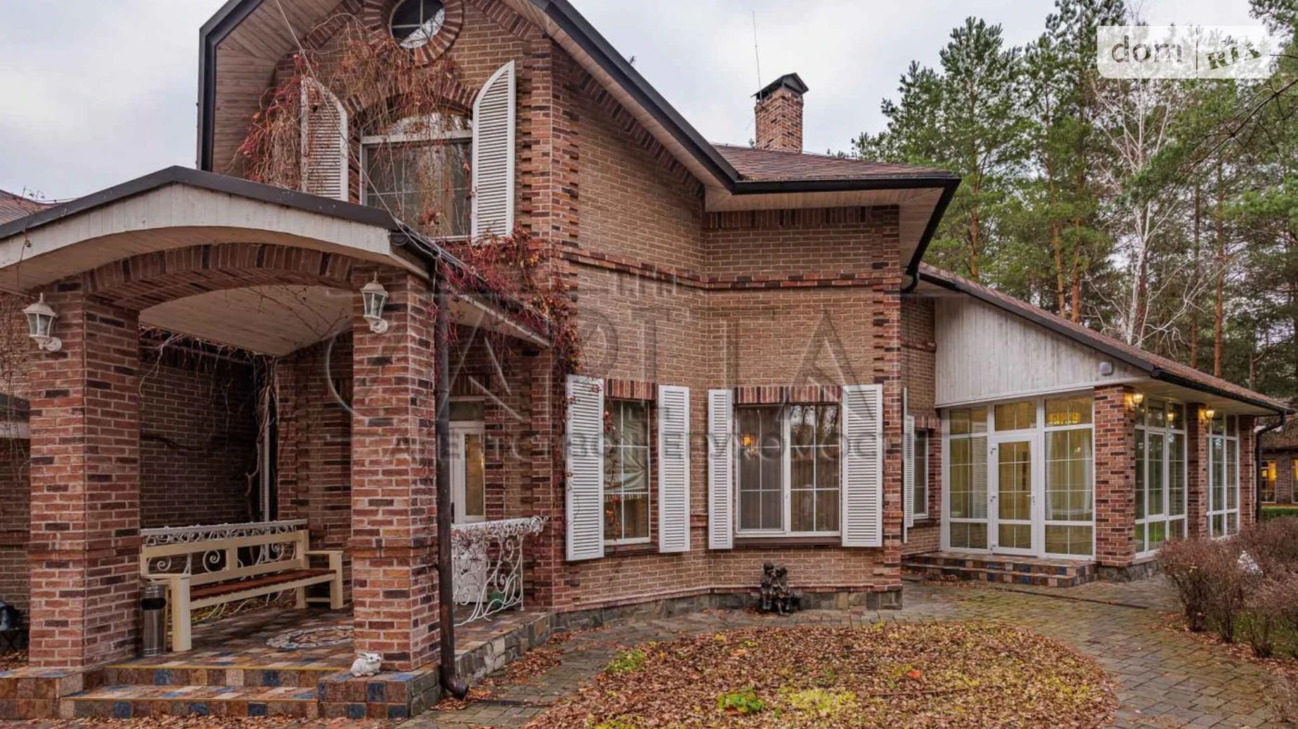 Сдается в аренду дом на 2 этажа 650 кв. м с балконом, цена: 3000 $ - фото 2