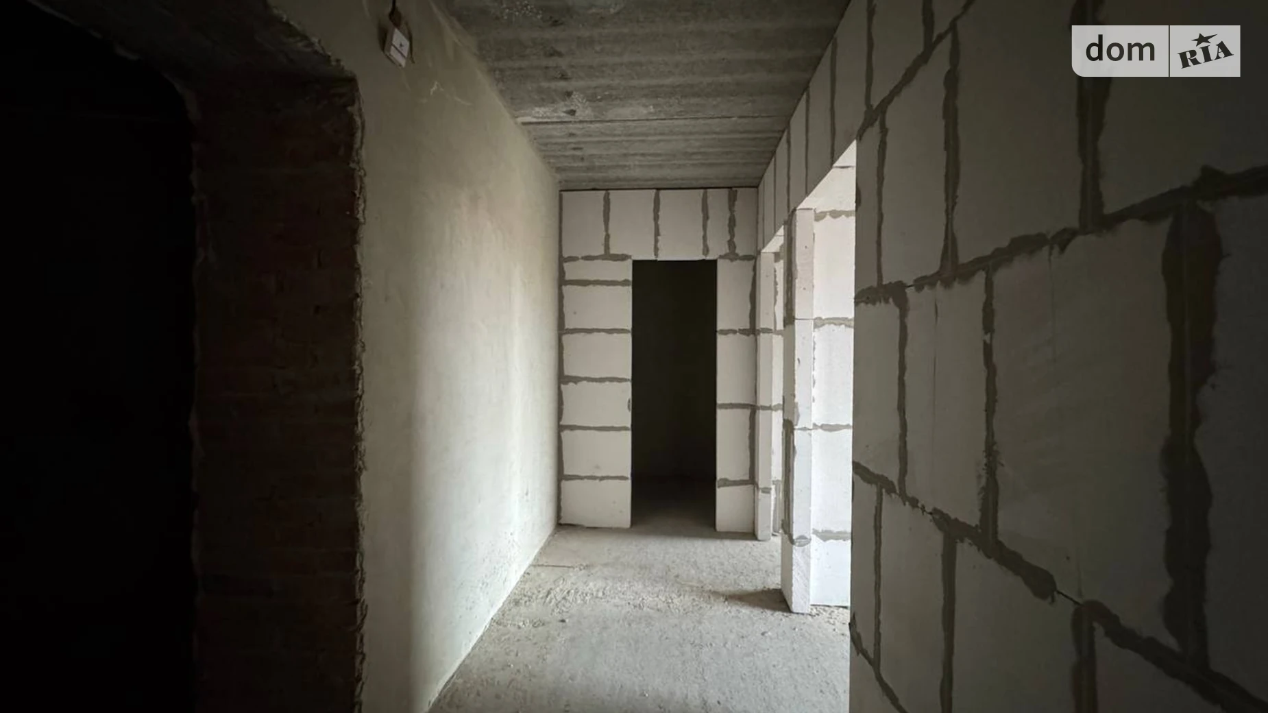 Продается 2-комнатная квартира 55 кв. м в Ивано-Франковске, ул. Княгинин, 44 корпус 25 - фото 4