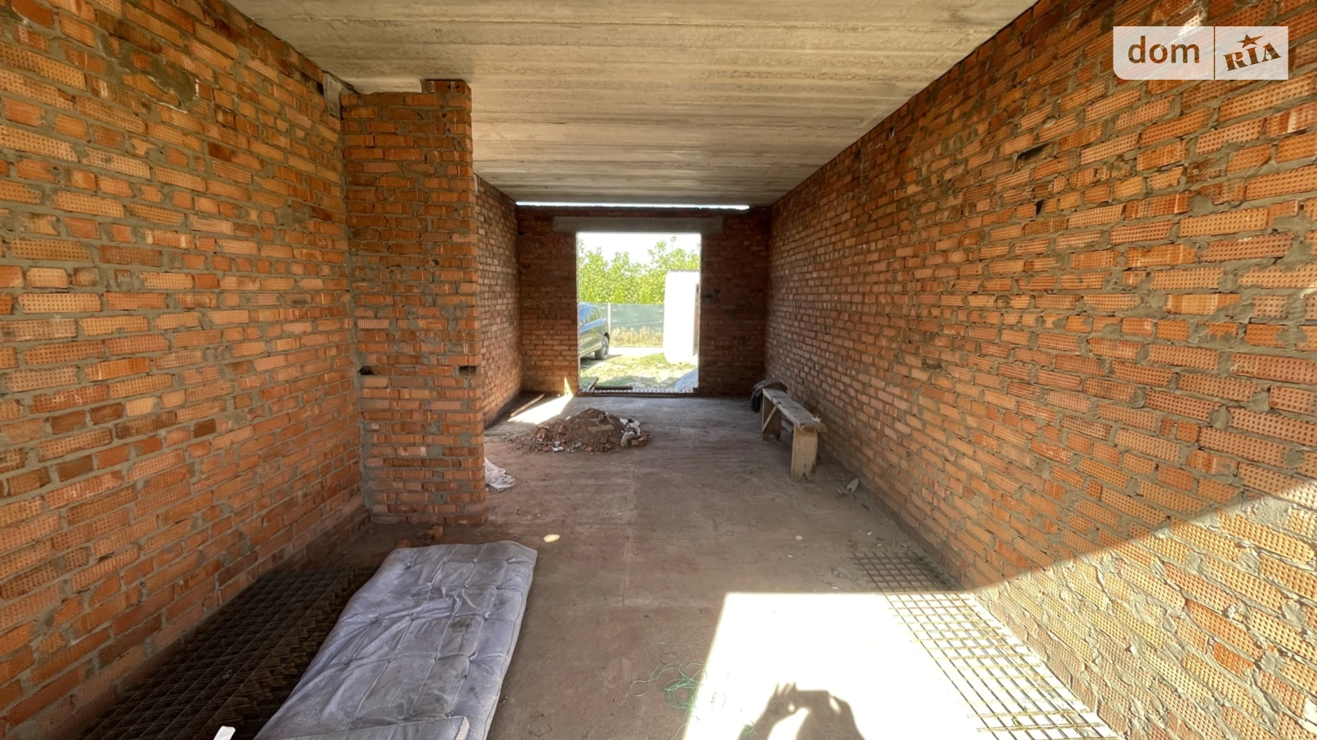 Продается дом на 2 этажа 115 кв. м с гаражом, цена: 88000 $ - фото 4