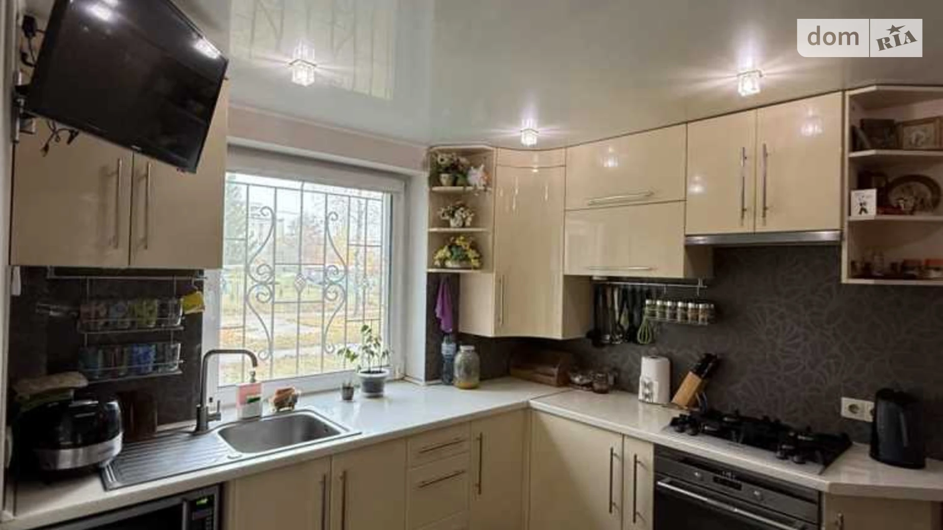 Продается 4-комнатная квартира 86 кв. м в Полтаве, цена: 75500 $ - фото 2