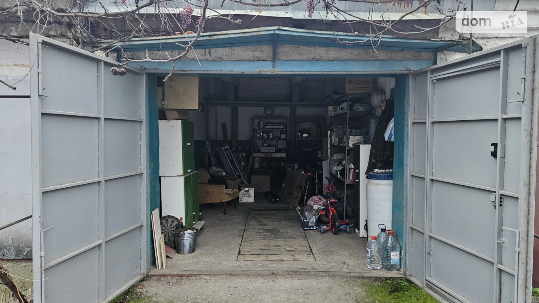 Продается место в гаражном кооперативе под легковое авто на 20 кв. м, цена: 7000 $ - фото 3